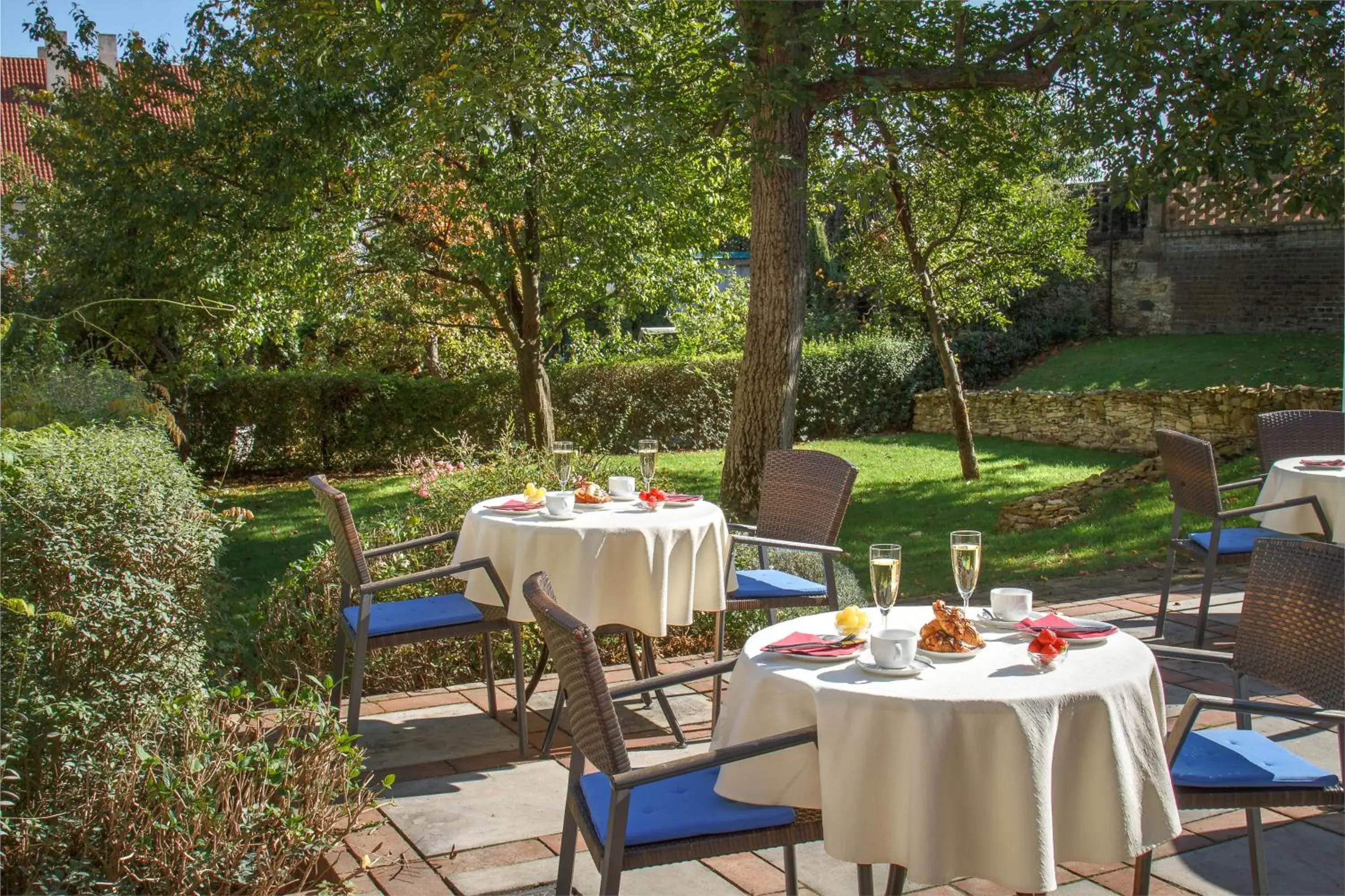 Restaurant/places to eat in Monastery Hotel Restaurant/places to eat in Monastery Hotel