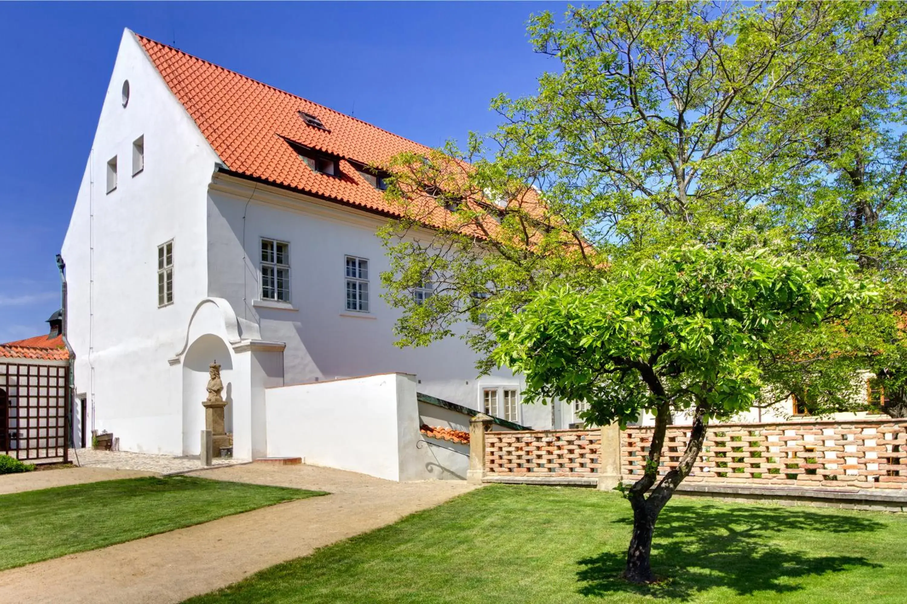 Facade/entrance in Monastery Hotel Facade/entrance in Monastery Hotel