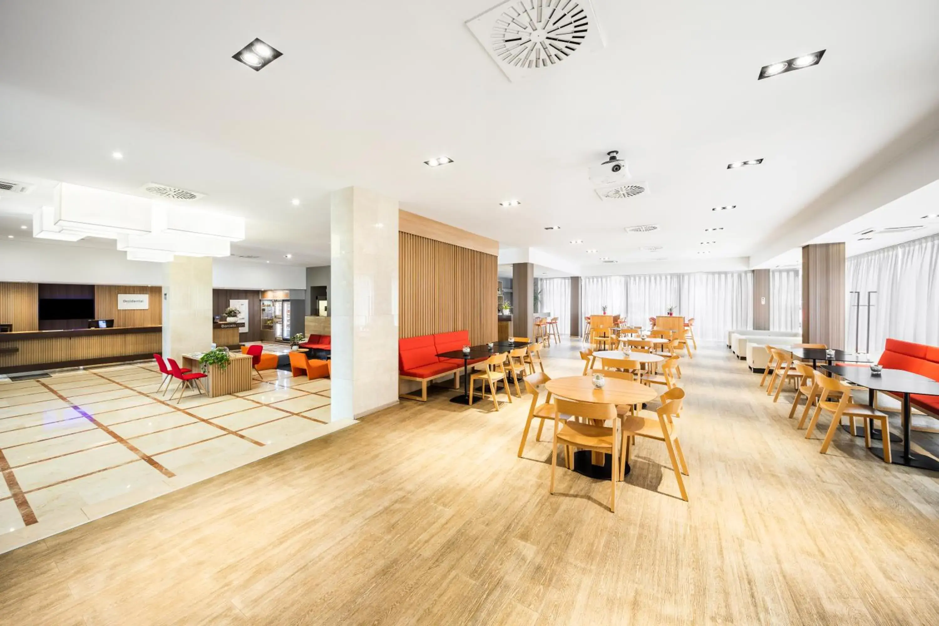 Lobby or reception in Occidental Praha Lobby or reception in Occidental Praha