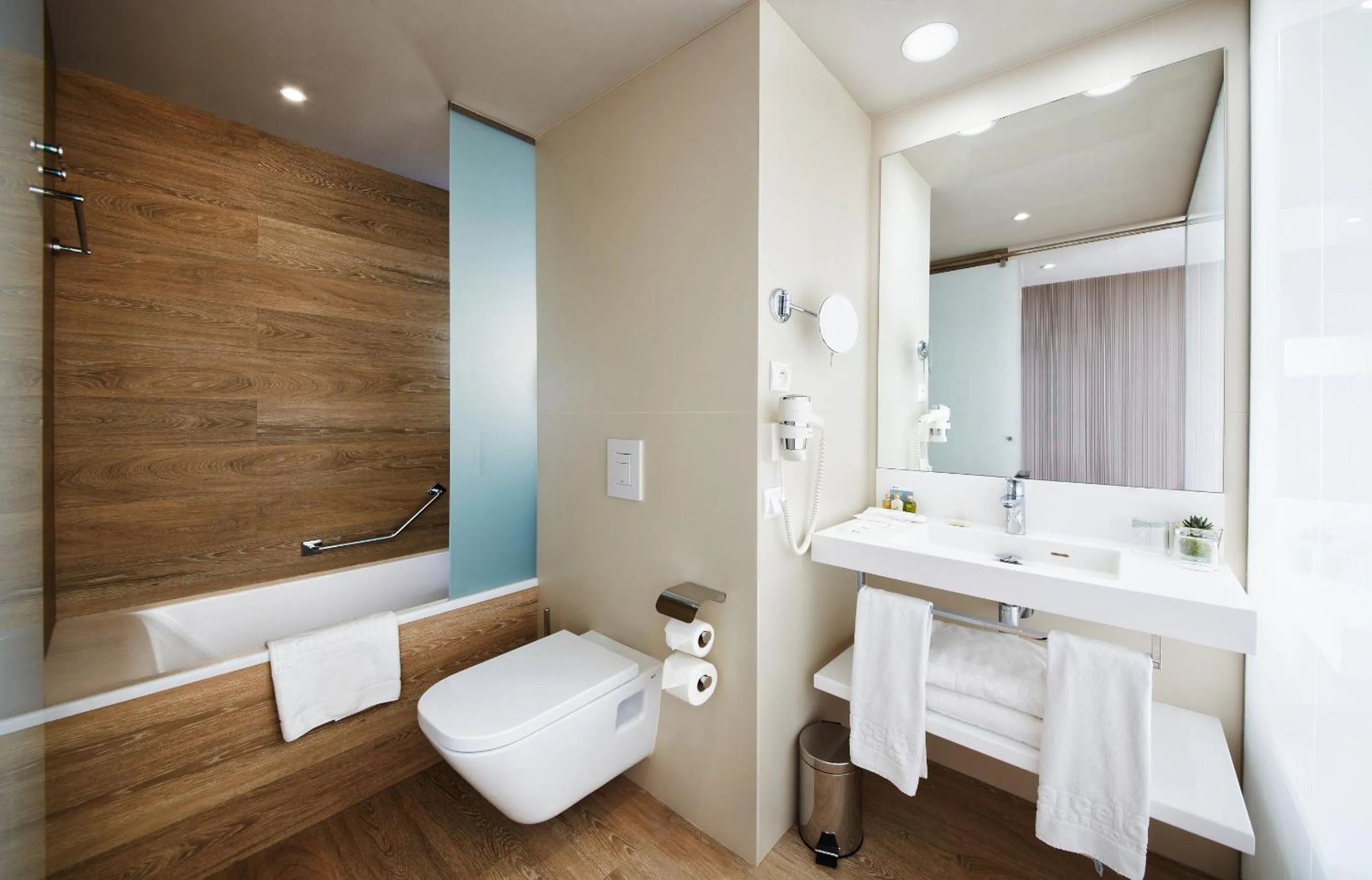 Toilet in Occidental Praha