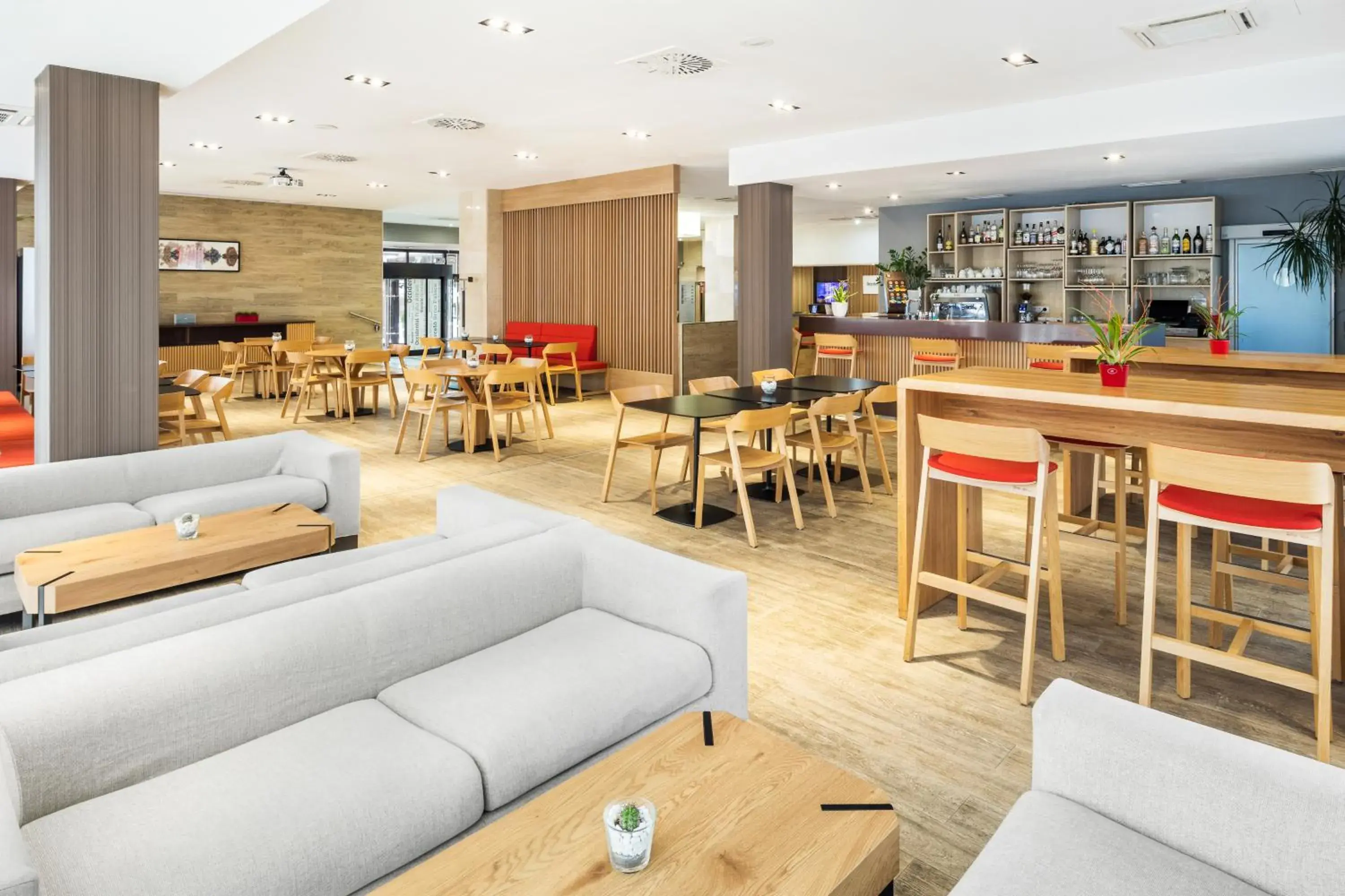 Lobby or reception in Occidental Praha Lobby or reception in Occidental Praha