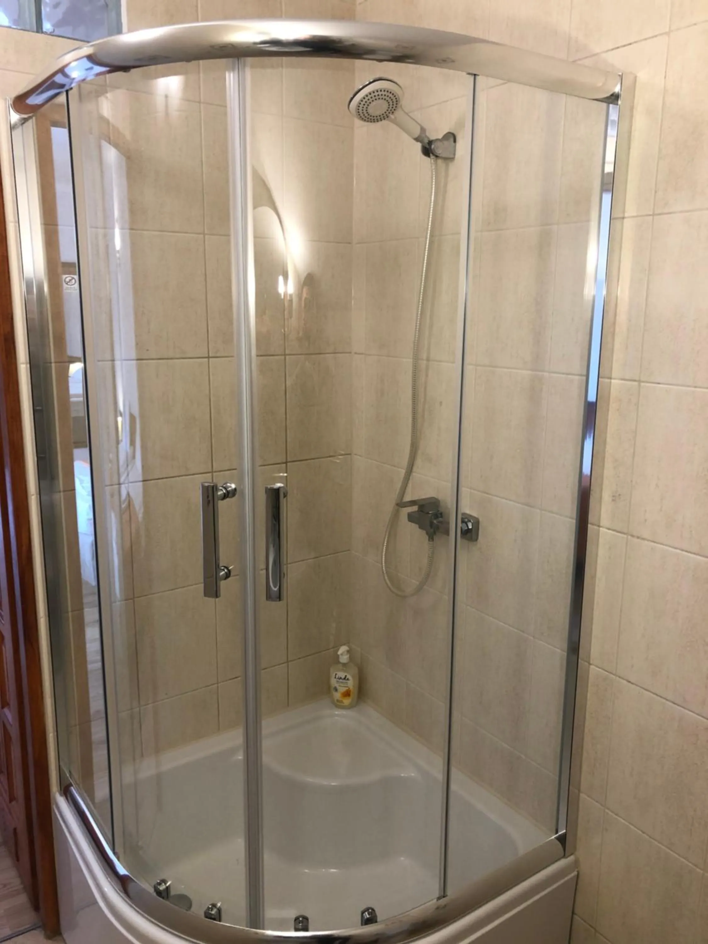 Shower in Zajazd Gościniec