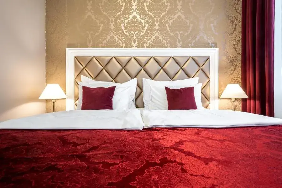 Superior King Suite in Alexander Superior King Suite in Alexander