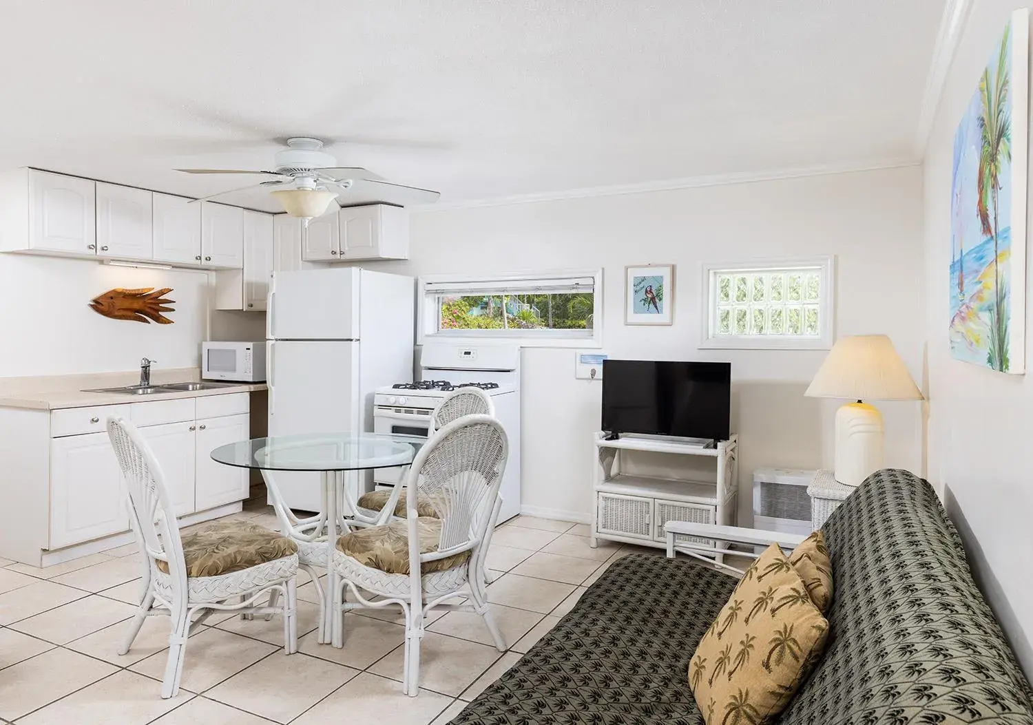 Kitchen or kitchenette in Gulf View Waterfront Resort Kitchen or kitchenette in Gulf View Waterfront Resort