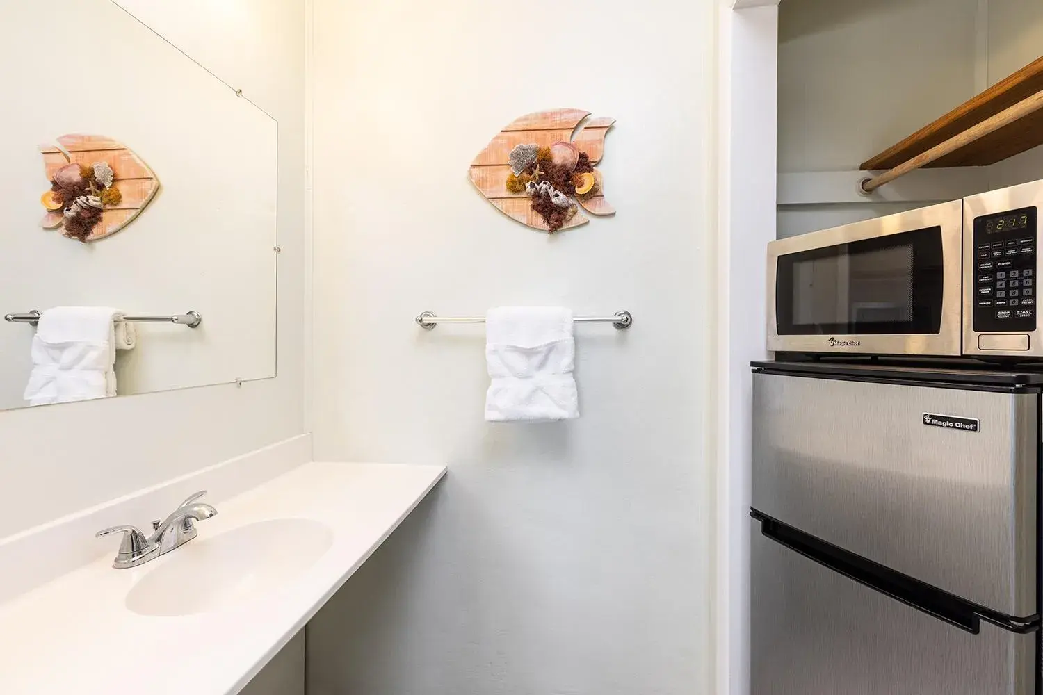 minibar in Gulf View Waterfront Resort minibar in Gulf View Waterfront Resort