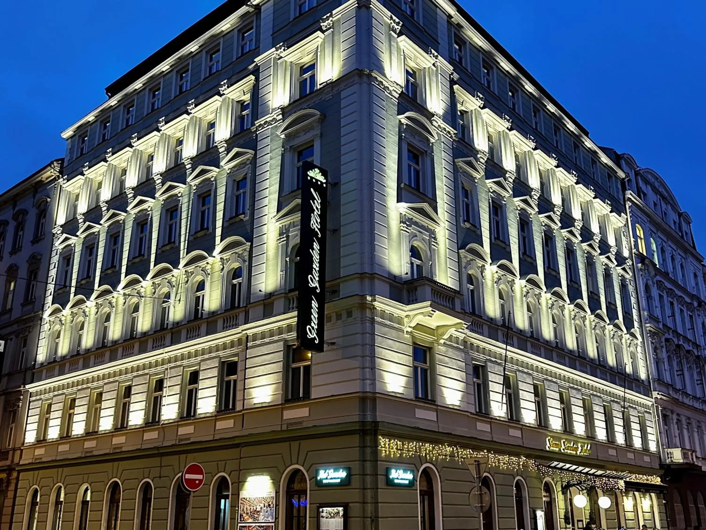 Property building in Green Garden Hotel Property building in Green Garden Hotel