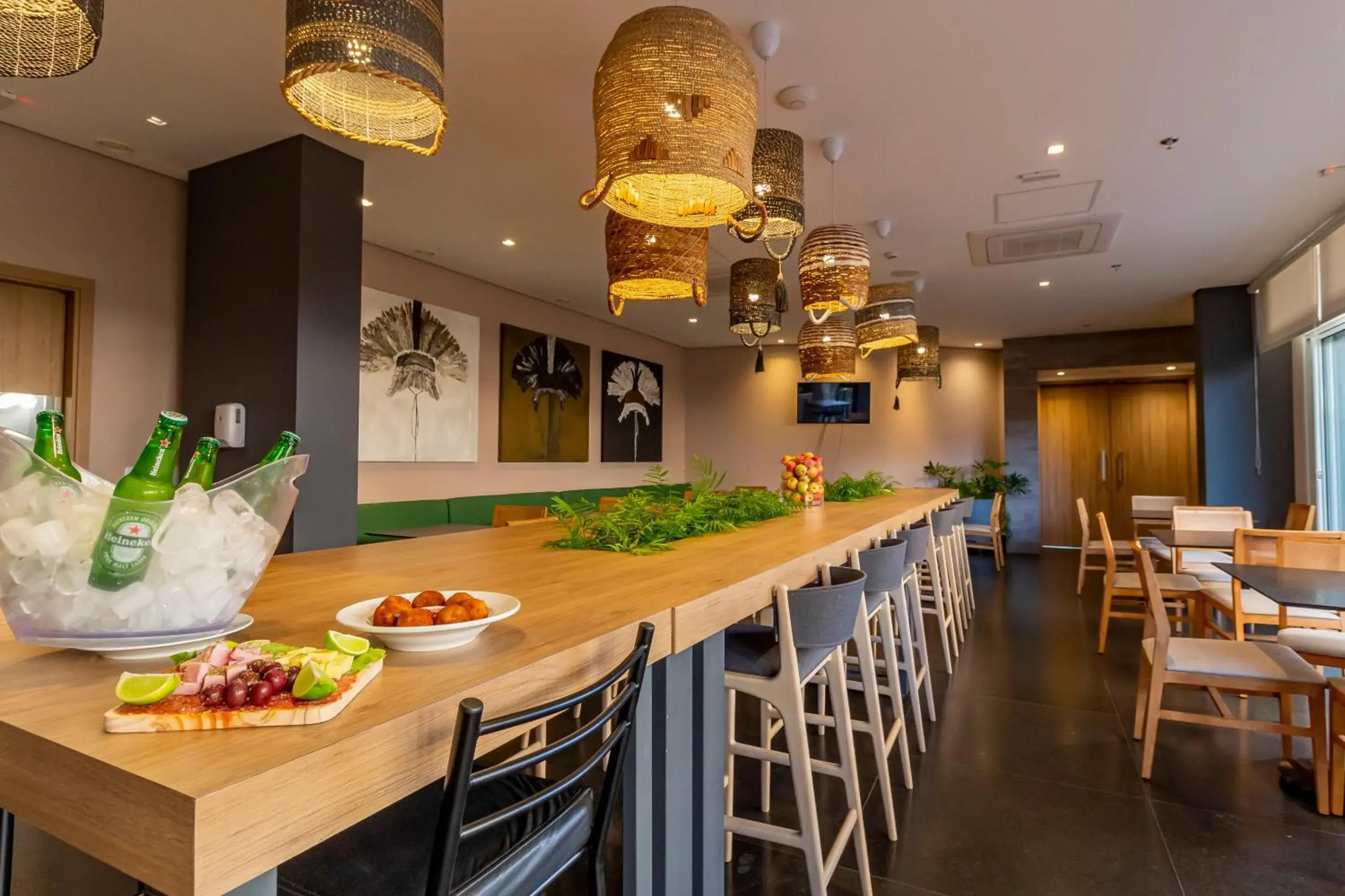 Restaurant/places to eat in Hotel Cassino Tower São José do Rio Preto by Nacional Inn Restaurant/places to eat in Hotel Cassino Tower São José do Rio Preto by Nacional Inn