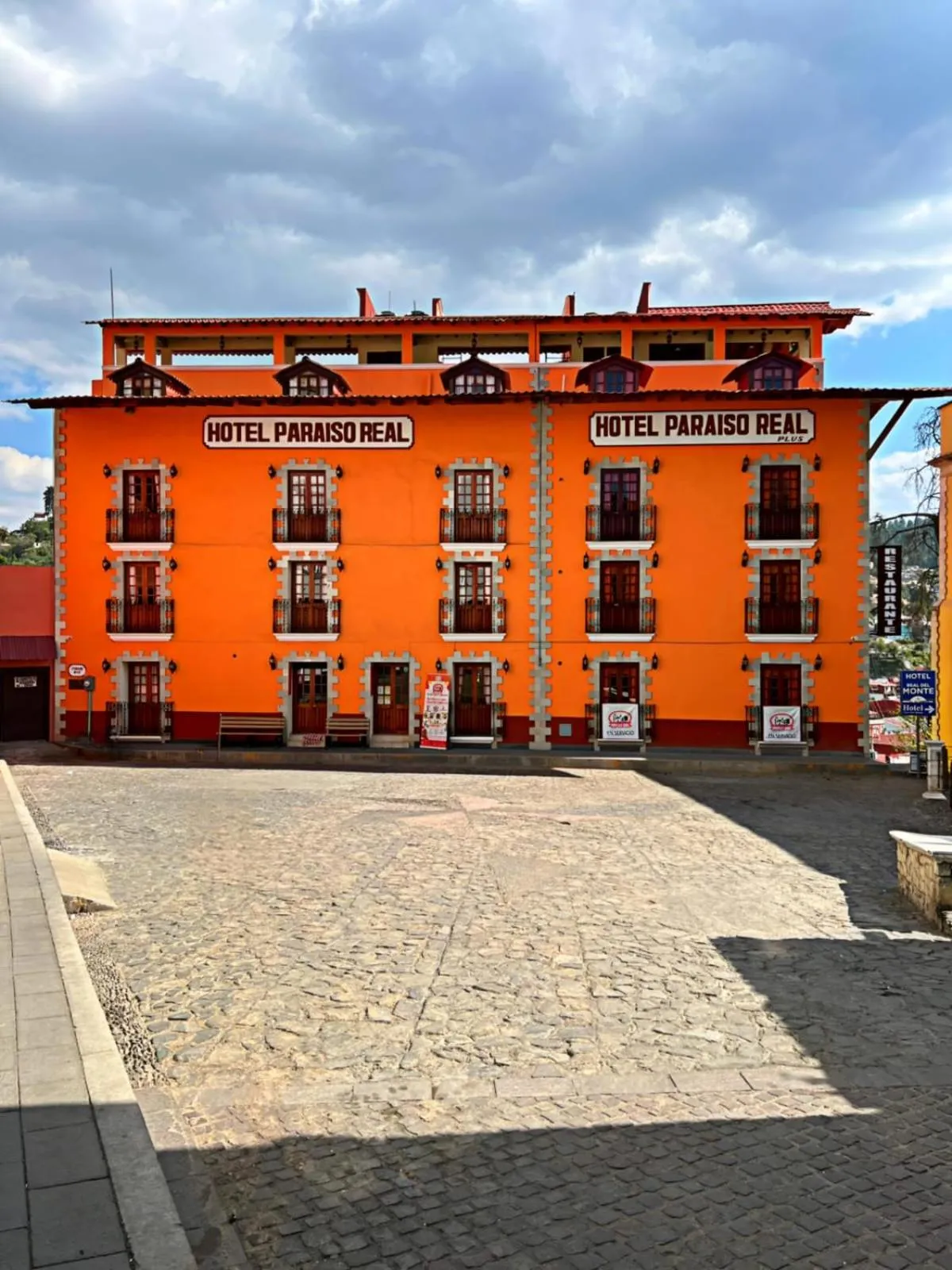 Property building in Hotel Paraiso Real Plus