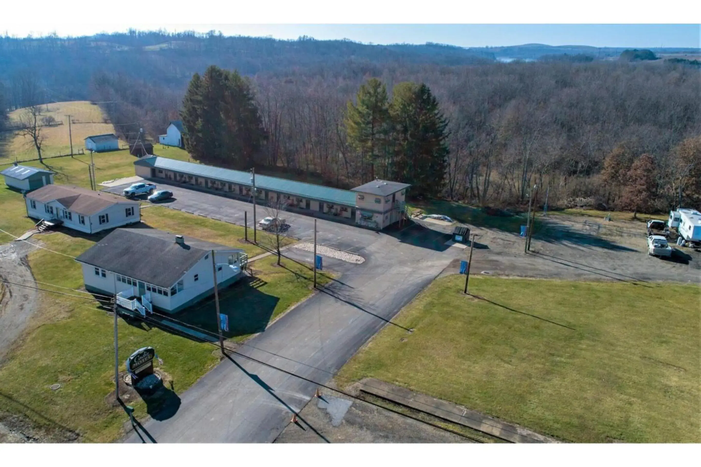 Bird's eye view in Cadiz Motel by OYO on route 250 Bird's eye view in Cadiz Motel by OYO on route 250