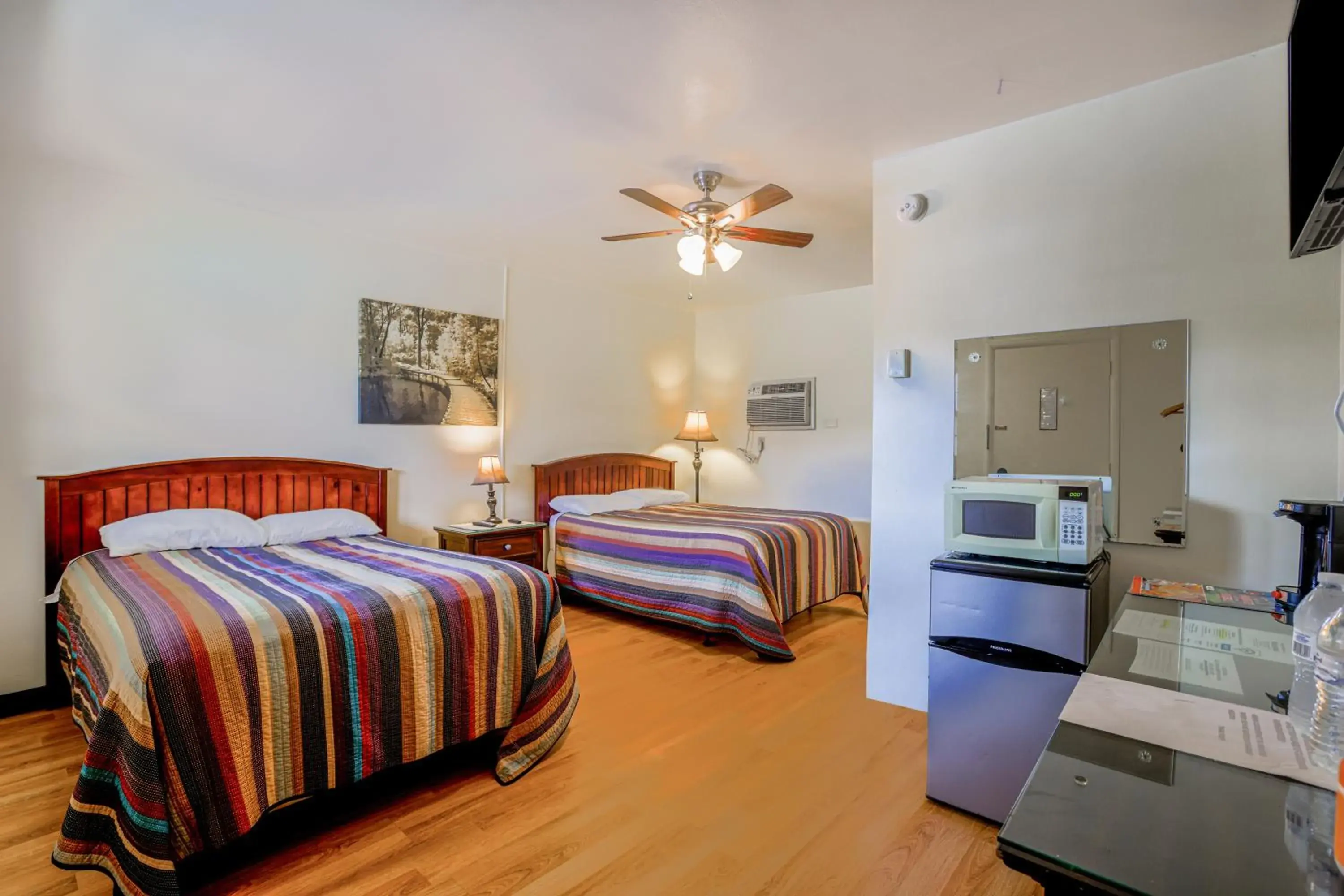 Bedroom, Bed in Cadiz Motel by OYO on route 250 Bedroom, Bed in Cadiz Motel by OYO on route 250