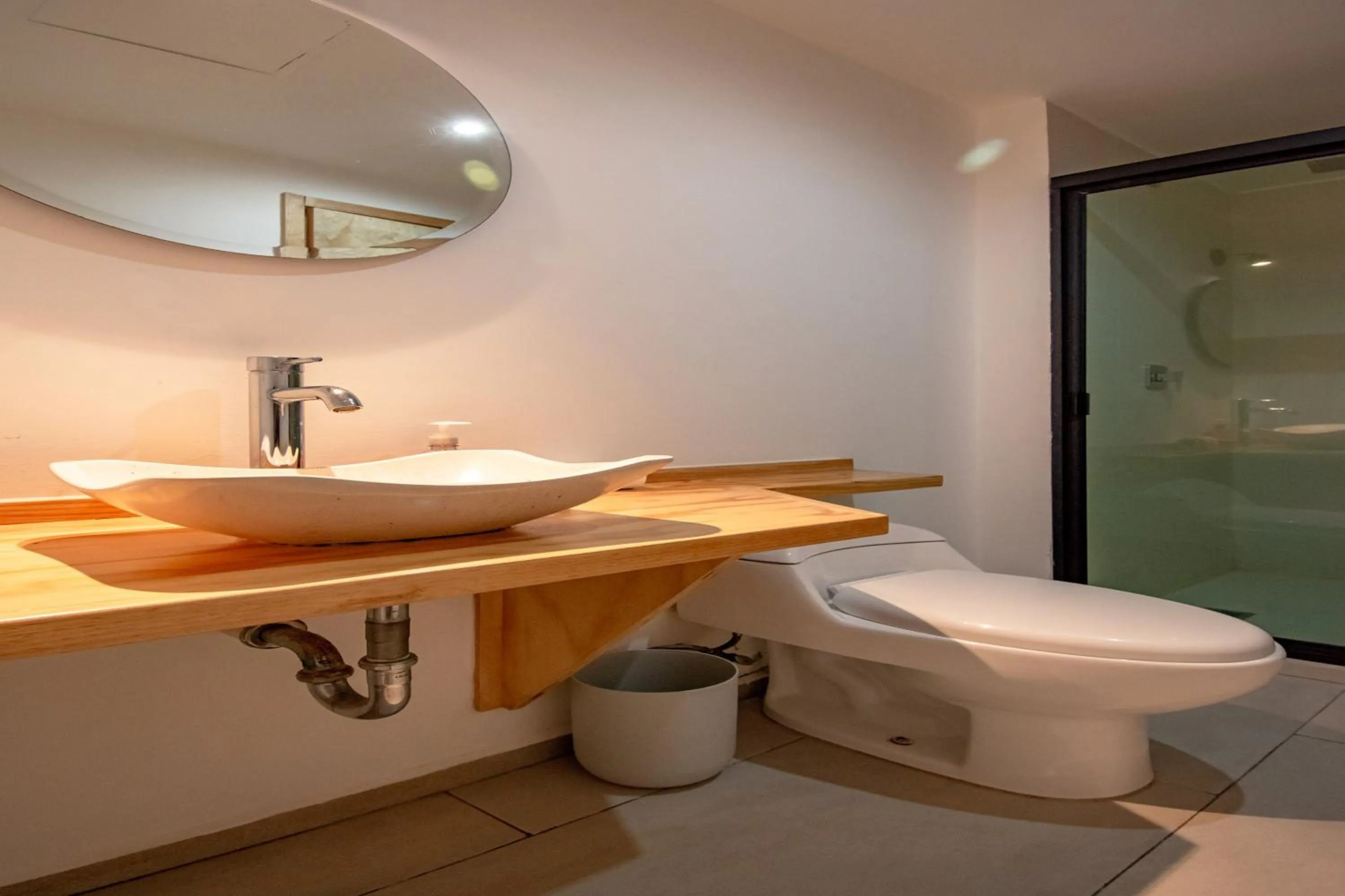 Bathroom in Capital O Hotel Terraza 158