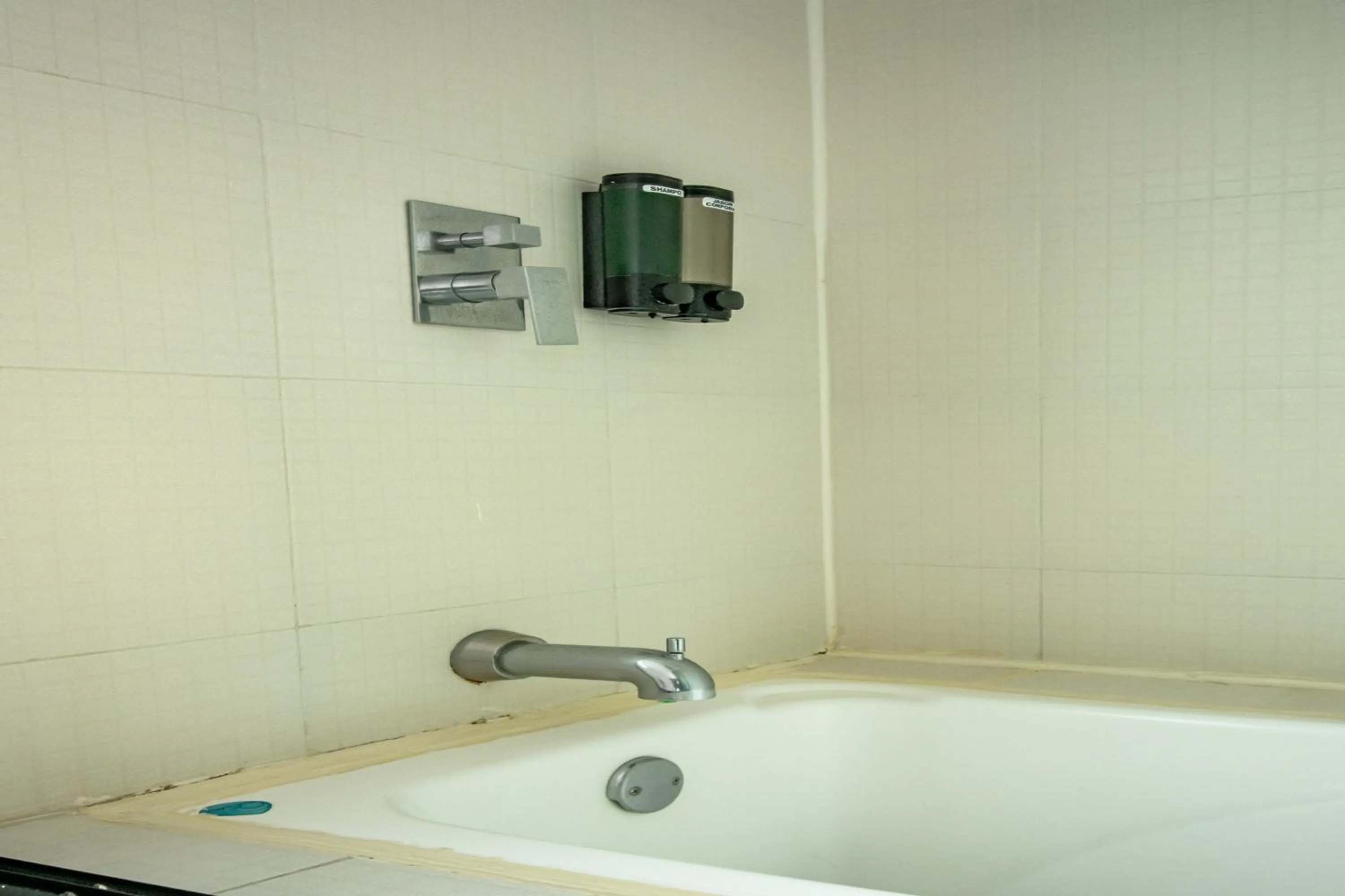 Bathroom in Capital O Hotel Terraza 158