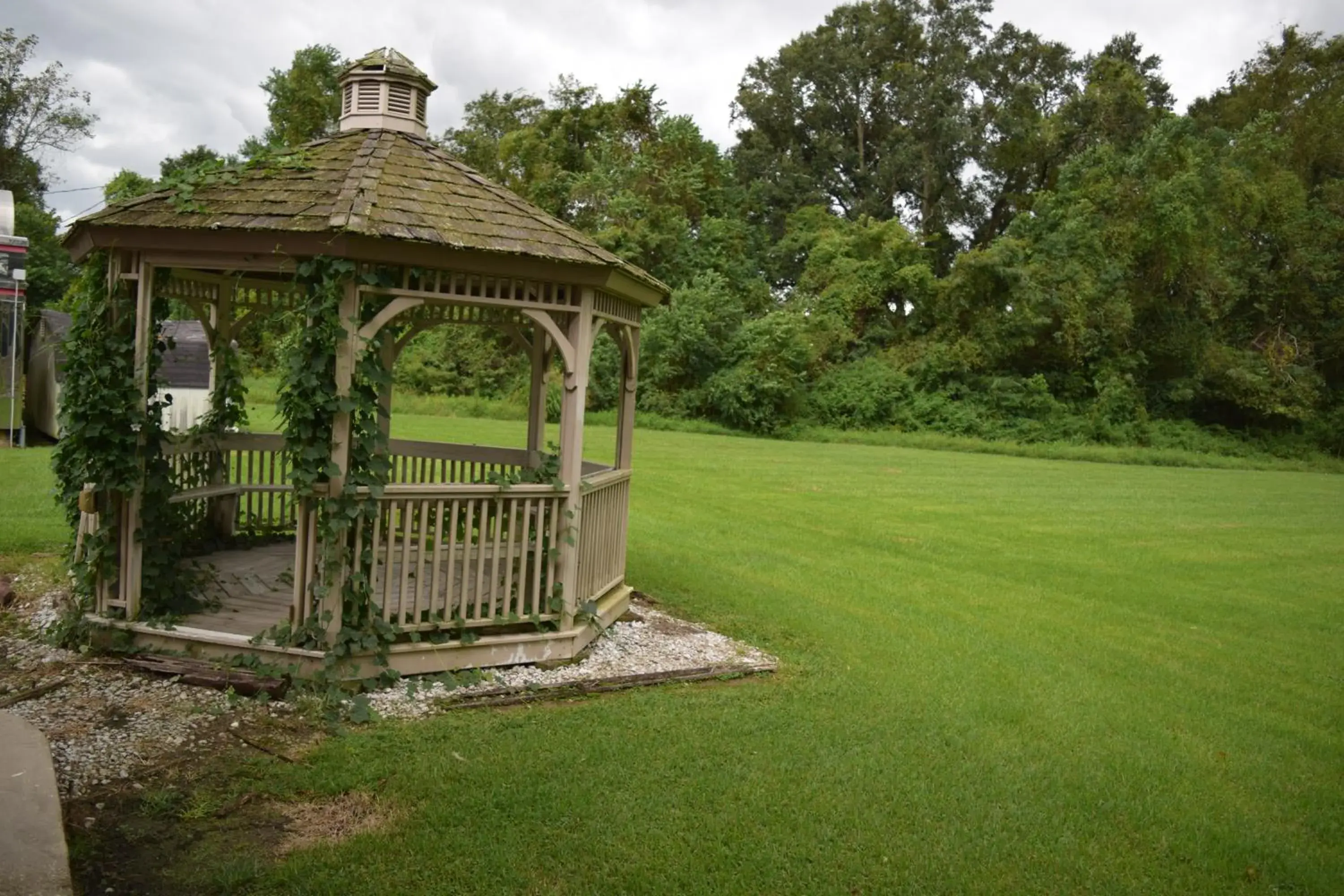View (from property/room) in Value Inn - Livonia View (from property/room) in Value Inn - Livonia