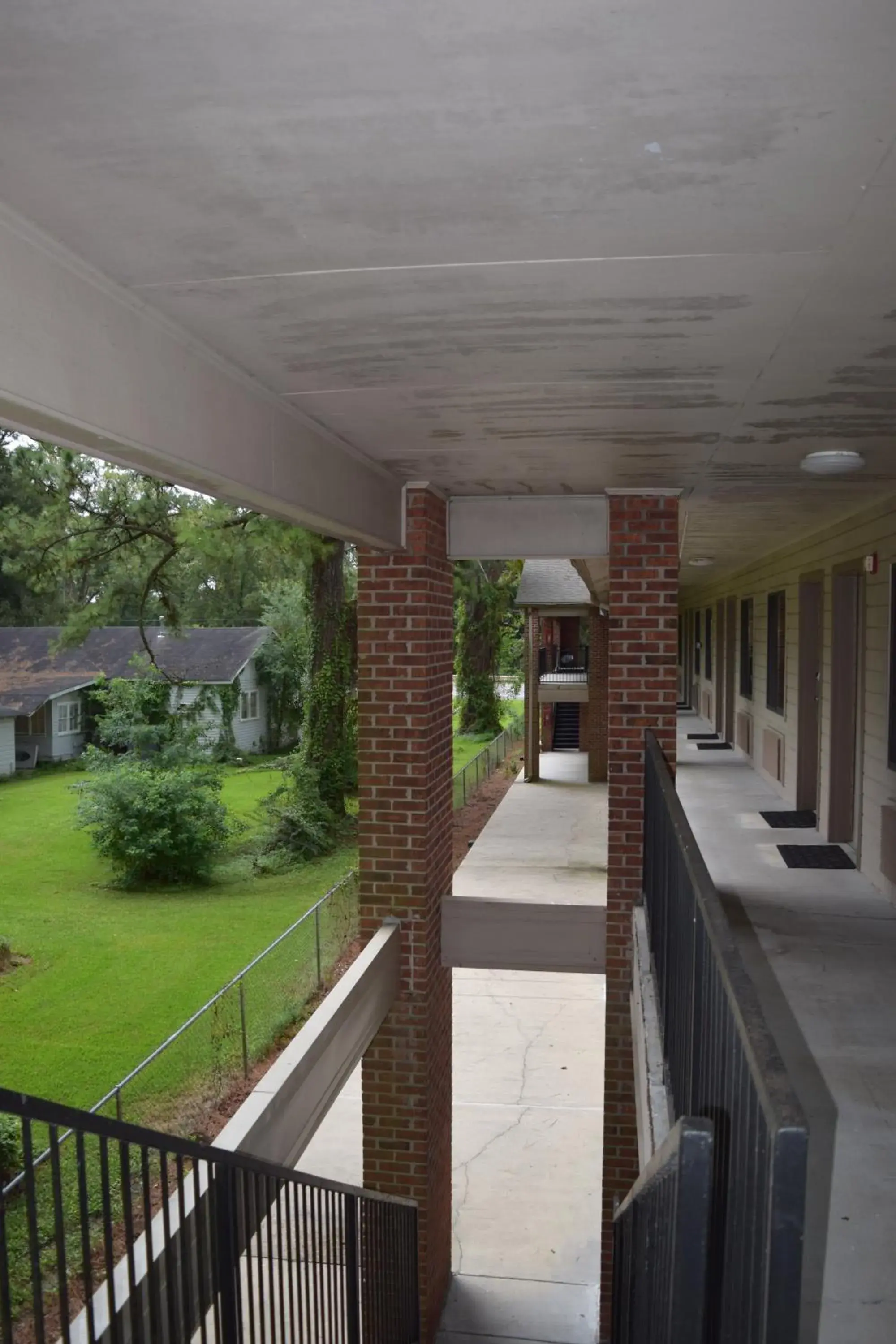 Lobby or reception in Value Inn - Livonia Lobby or reception in Value Inn - Livonia