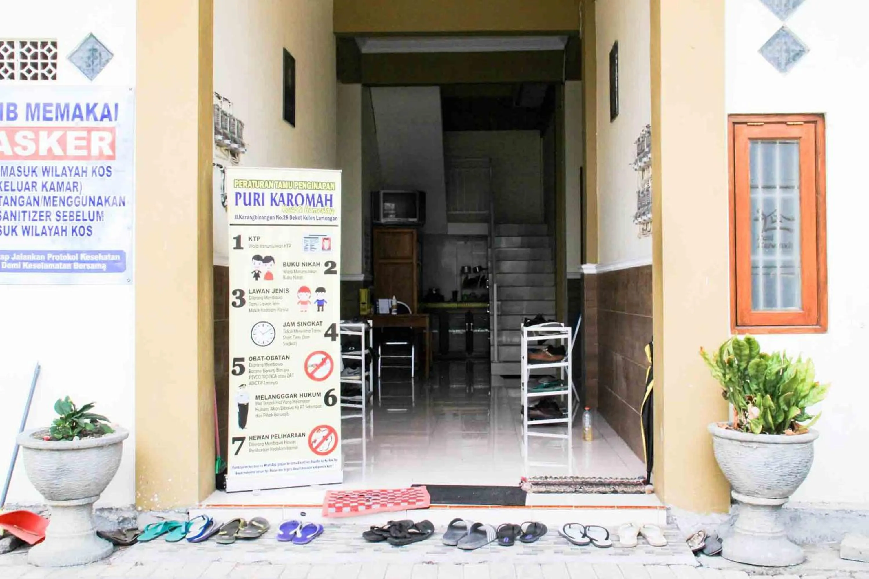 Facade/entrance in Puri Karomah Syariah RedPartner