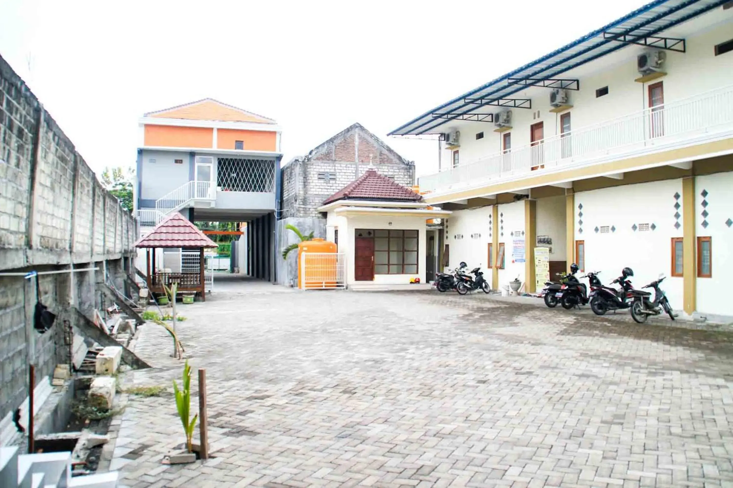 Property building in Puri Karomah Syariah RedPartner Property building in Puri Karomah Syariah RedPartner