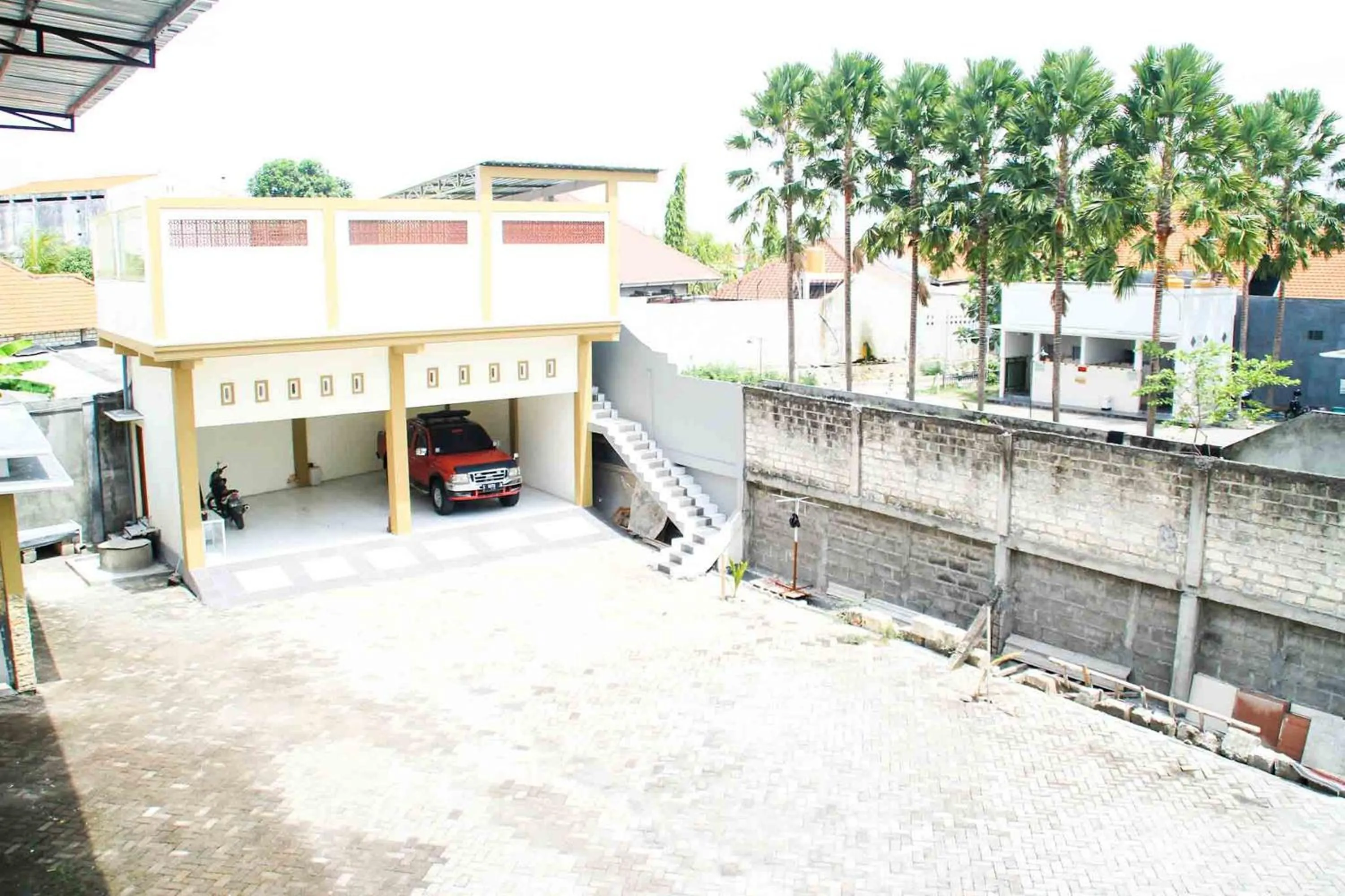 Parking in Puri Karomah Syariah RedPartner