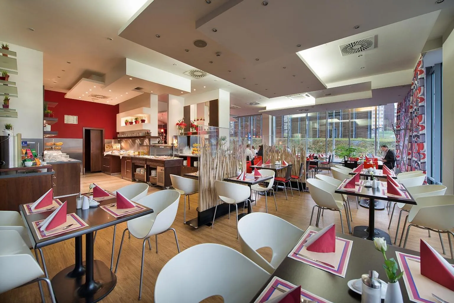 Restaurant/places to eat in Rezidence Emmy