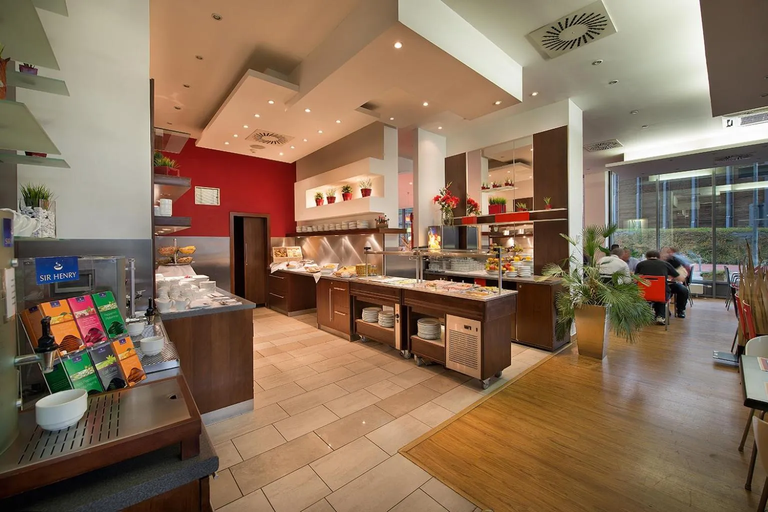 Restaurant/places to eat in Rezidence Emmy