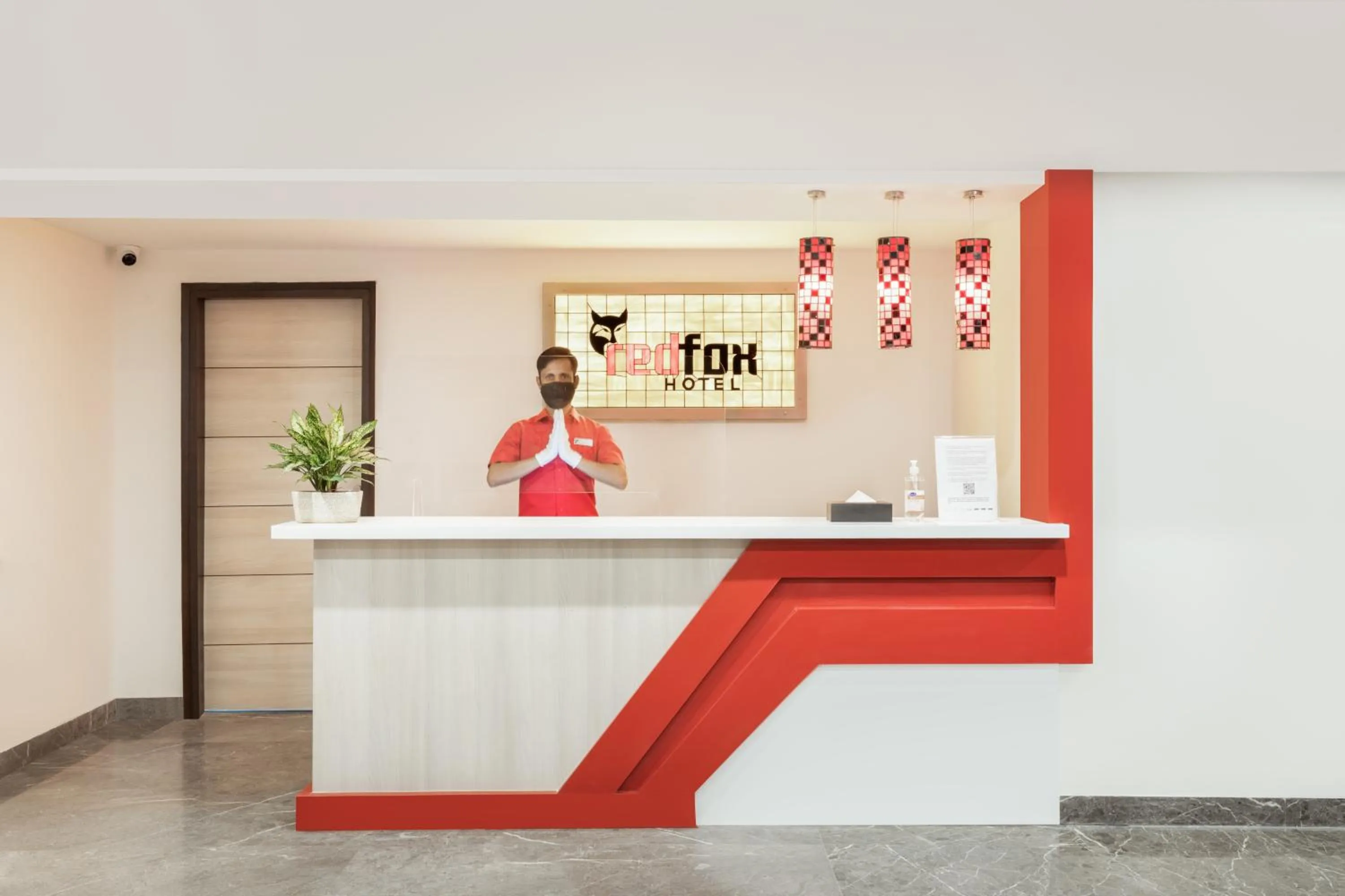 Lobby or reception in Red Fox by Lemon Tree Hotels, Neelkanth