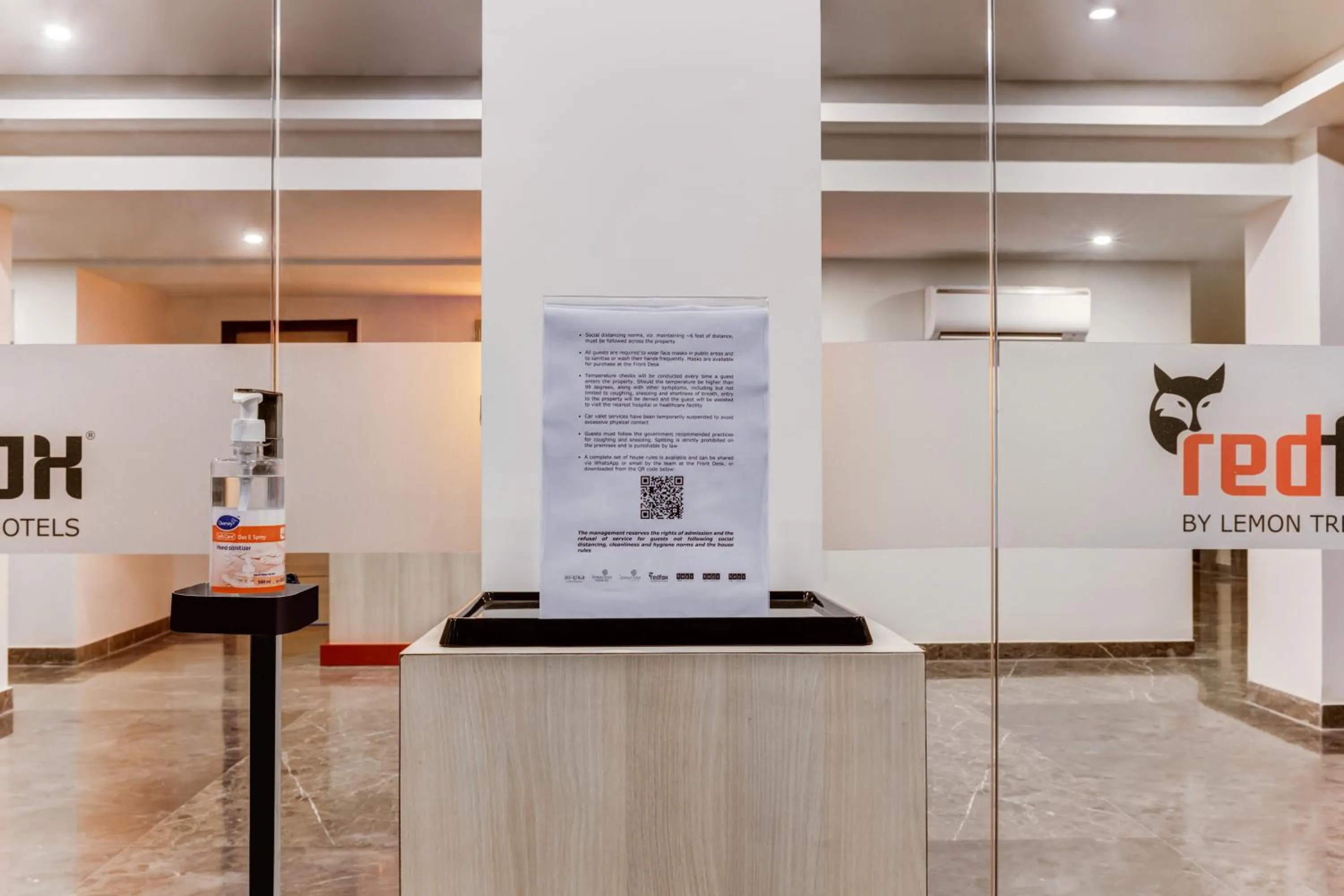 Facade/entrance in Red Fox by Lemon Tree Hotels, Neelkanth