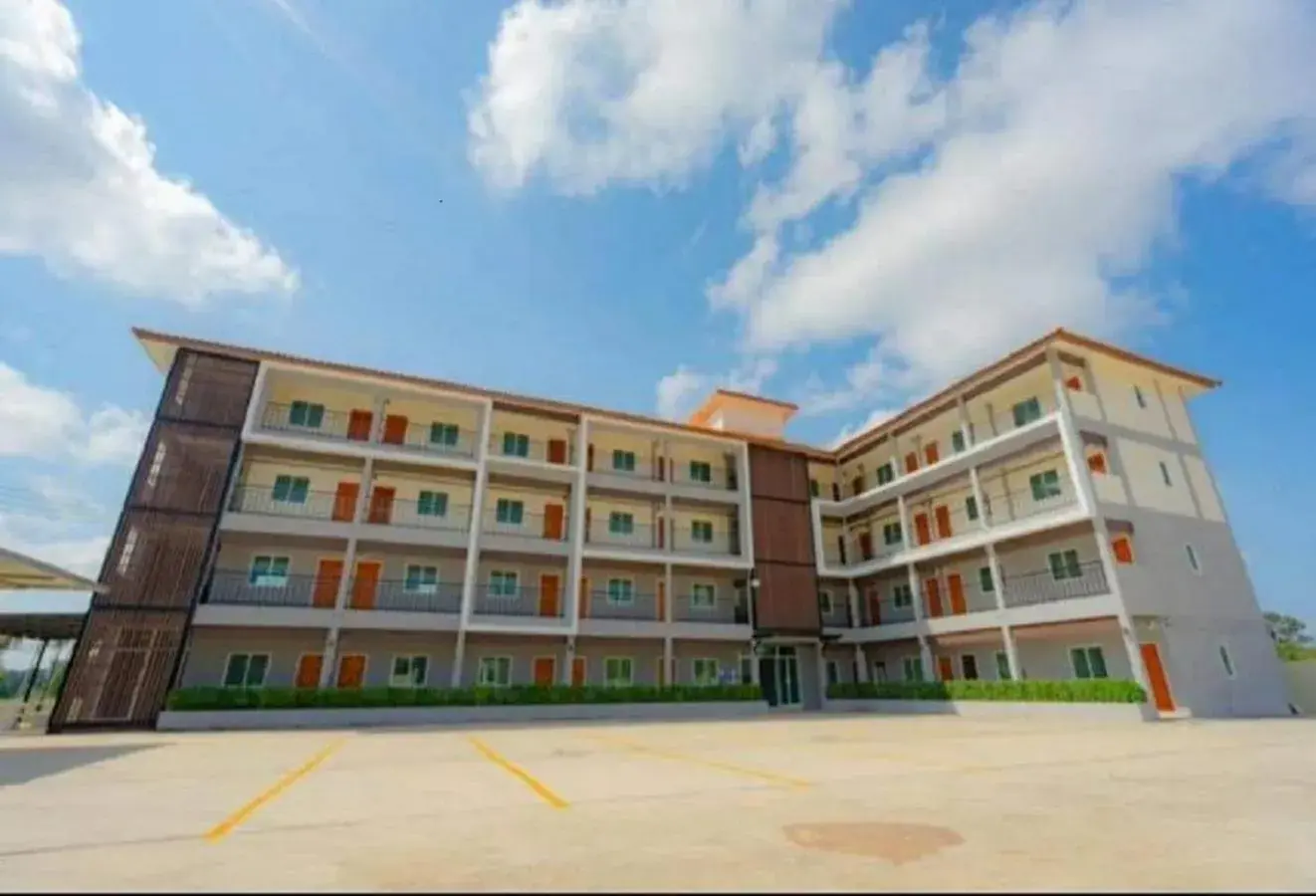 Property building in Ek Residence Banchang City Property building in Ek Residence Banchang City