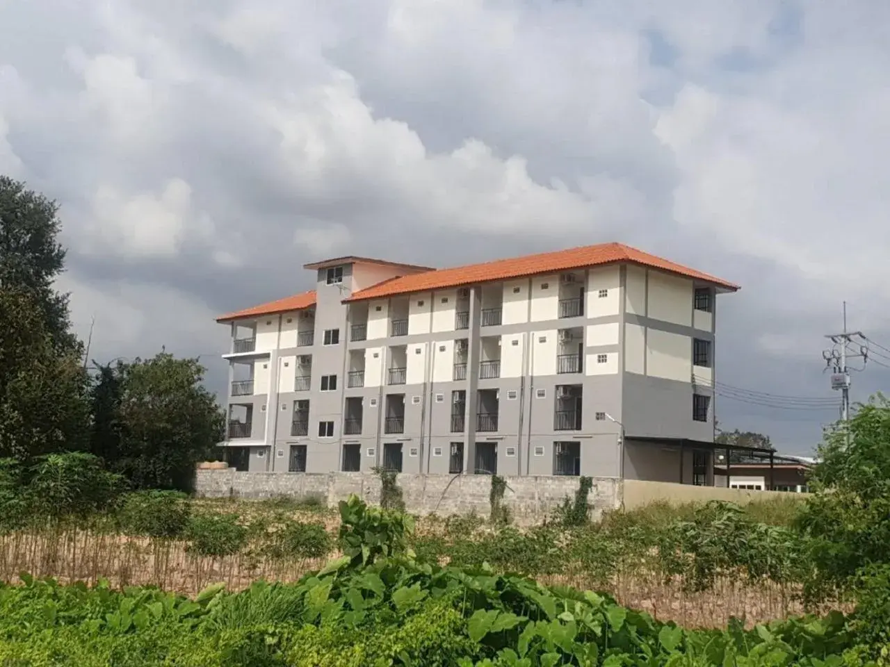 Property building in Ek Residence Banchang City Property building in Ek Residence Banchang City