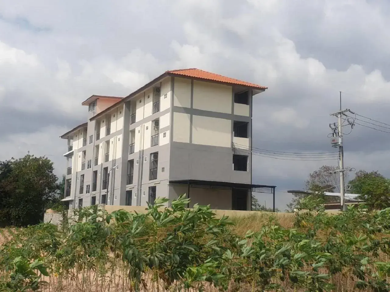 Property building in Ek Residence Banchang City Property building in Ek Residence Banchang City