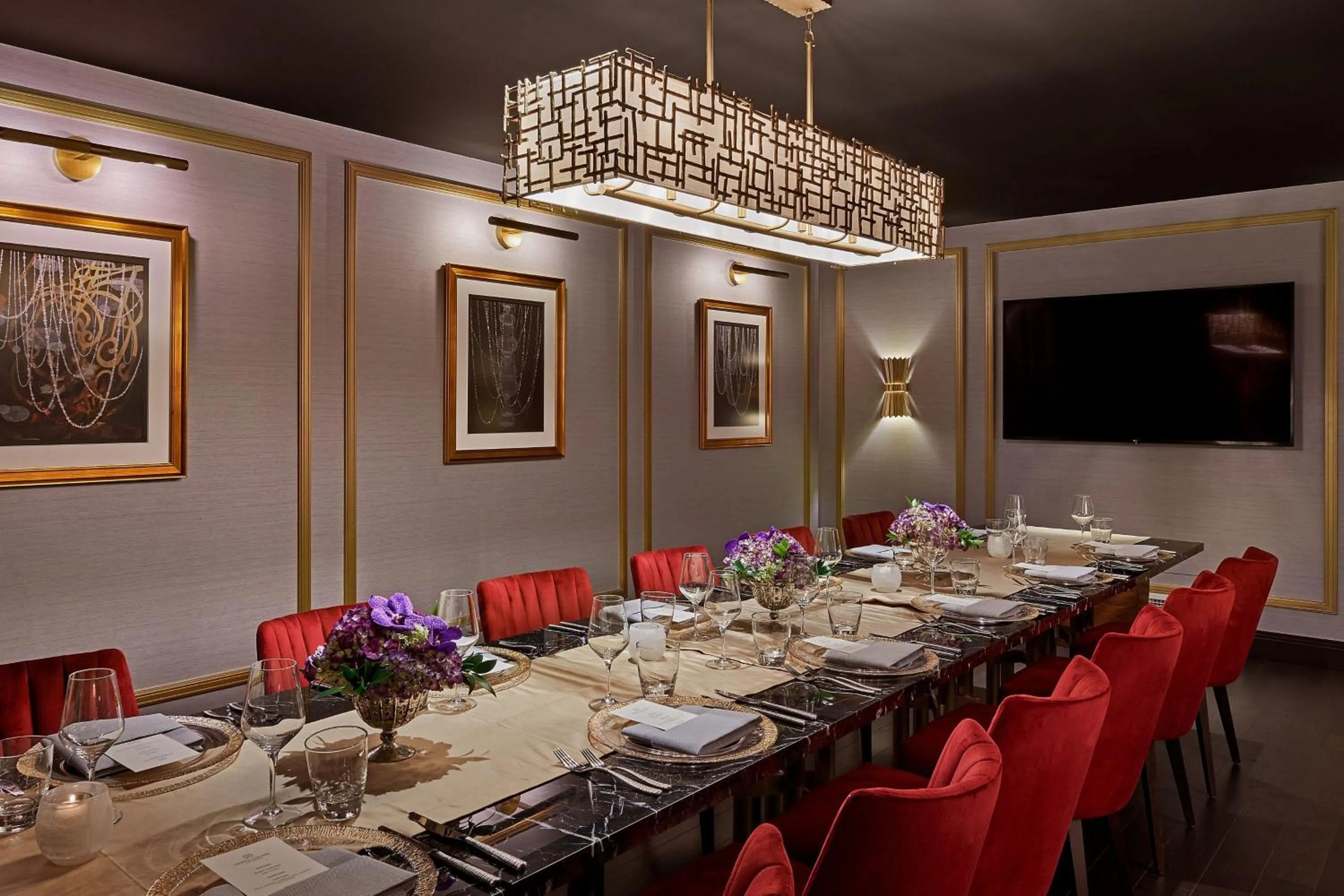 Meeting/conference room in The LaSalle Chicago, Autograph Collection