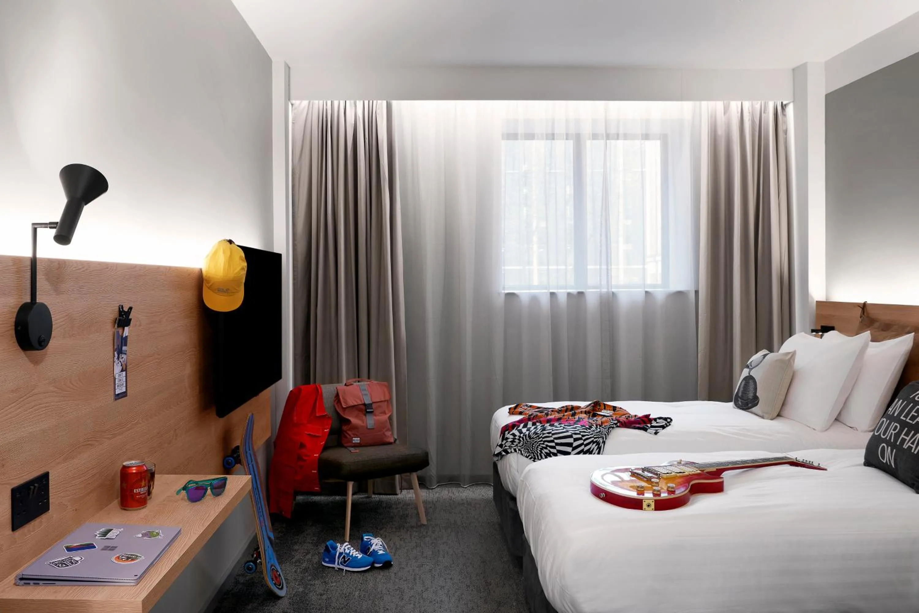 Photo of the whole room, Bed in Moxy Manchester City