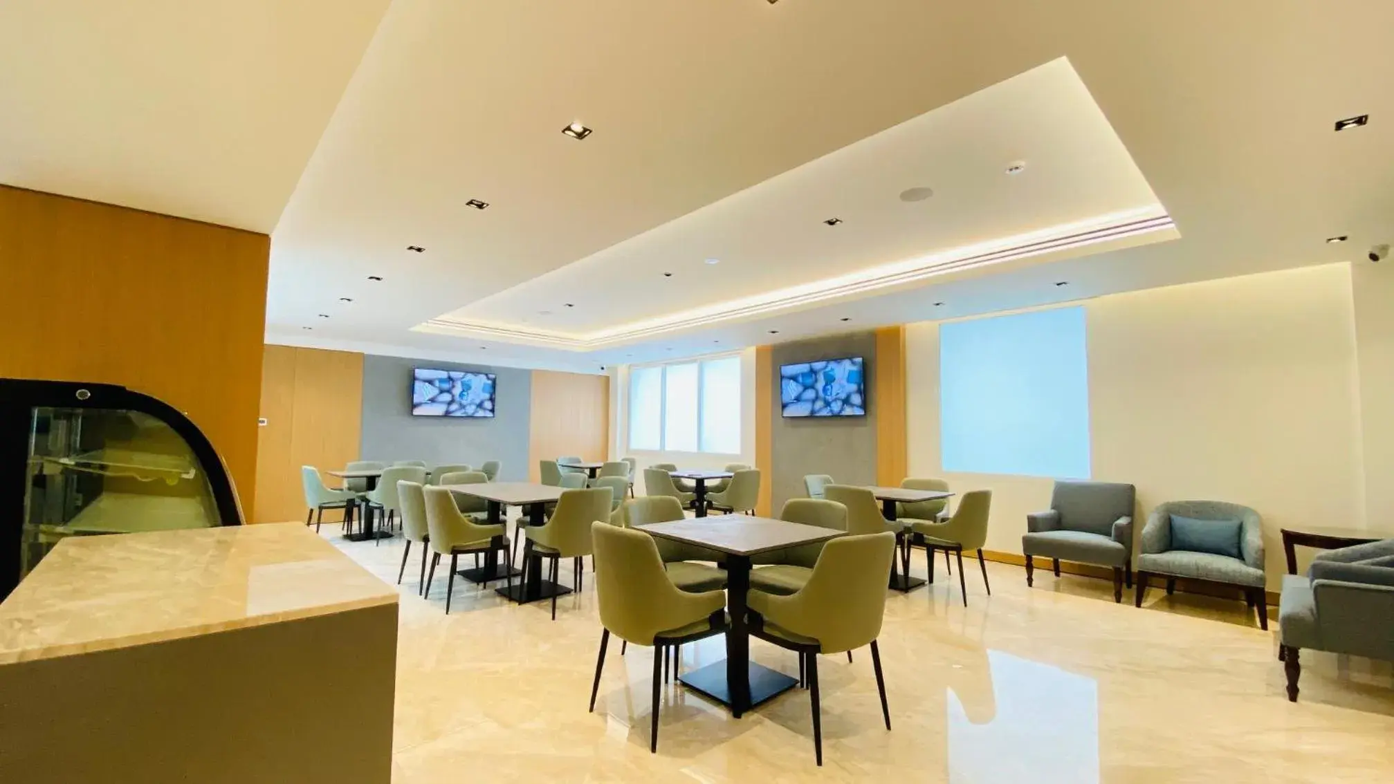 Restaurant/places to eat in SITARA HOTEL APARTMENT Restaurant/places to eat in SITARA HOTEL APARTMENT