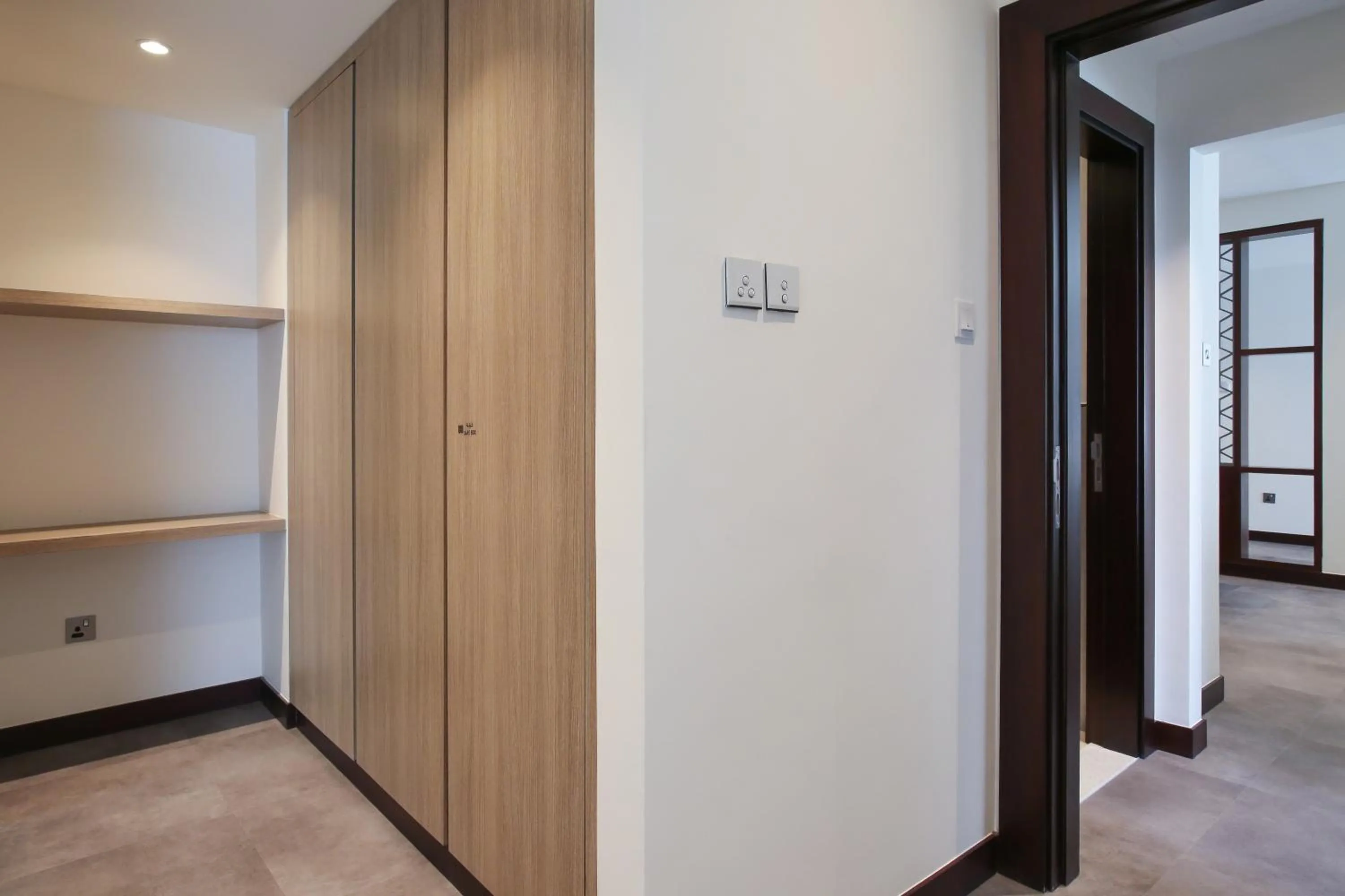 wardrobe in SITARA HOTEL APARTMENT