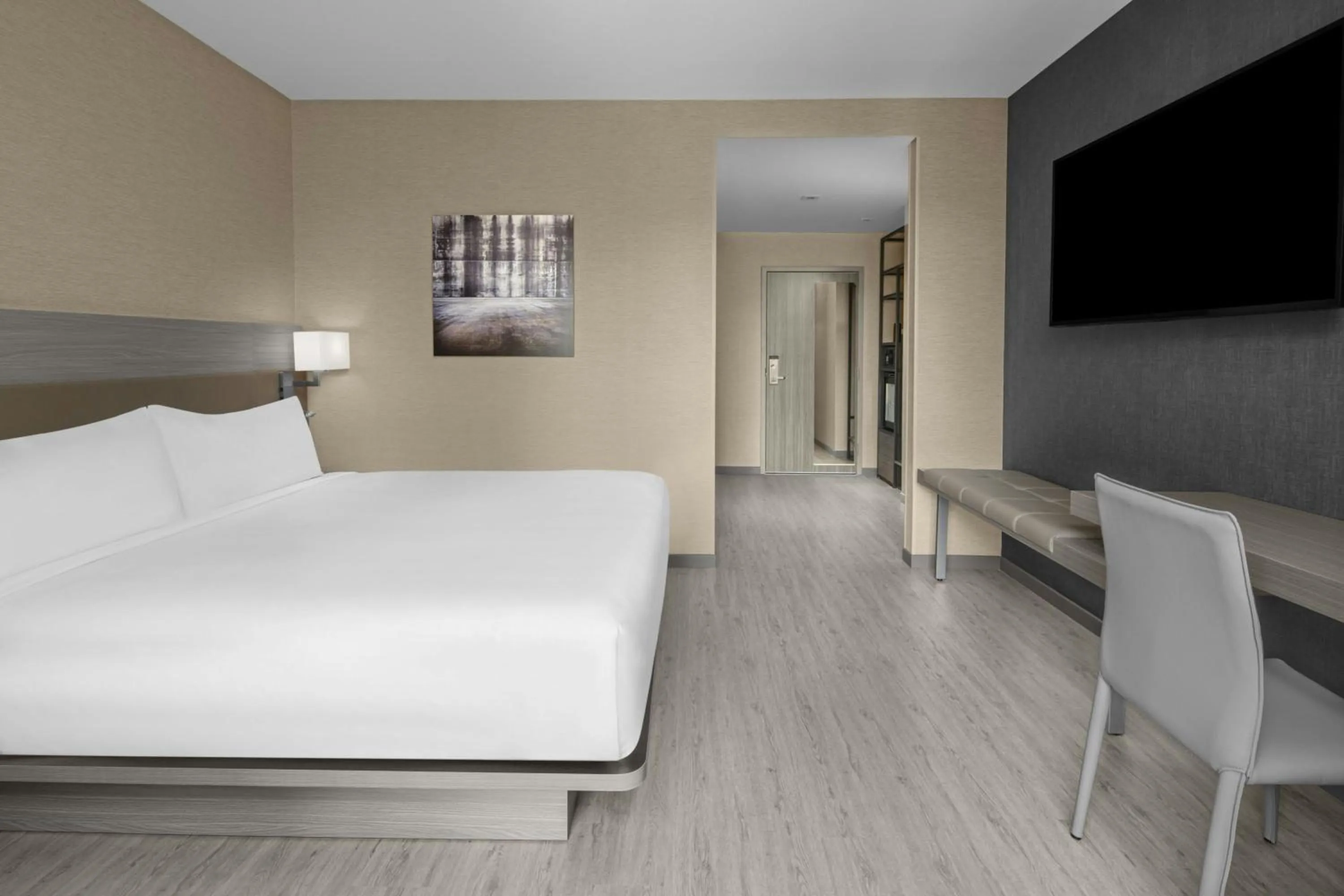 Photo of the whole room, Bed in AC Hotel by Marriott St Louis Central West End