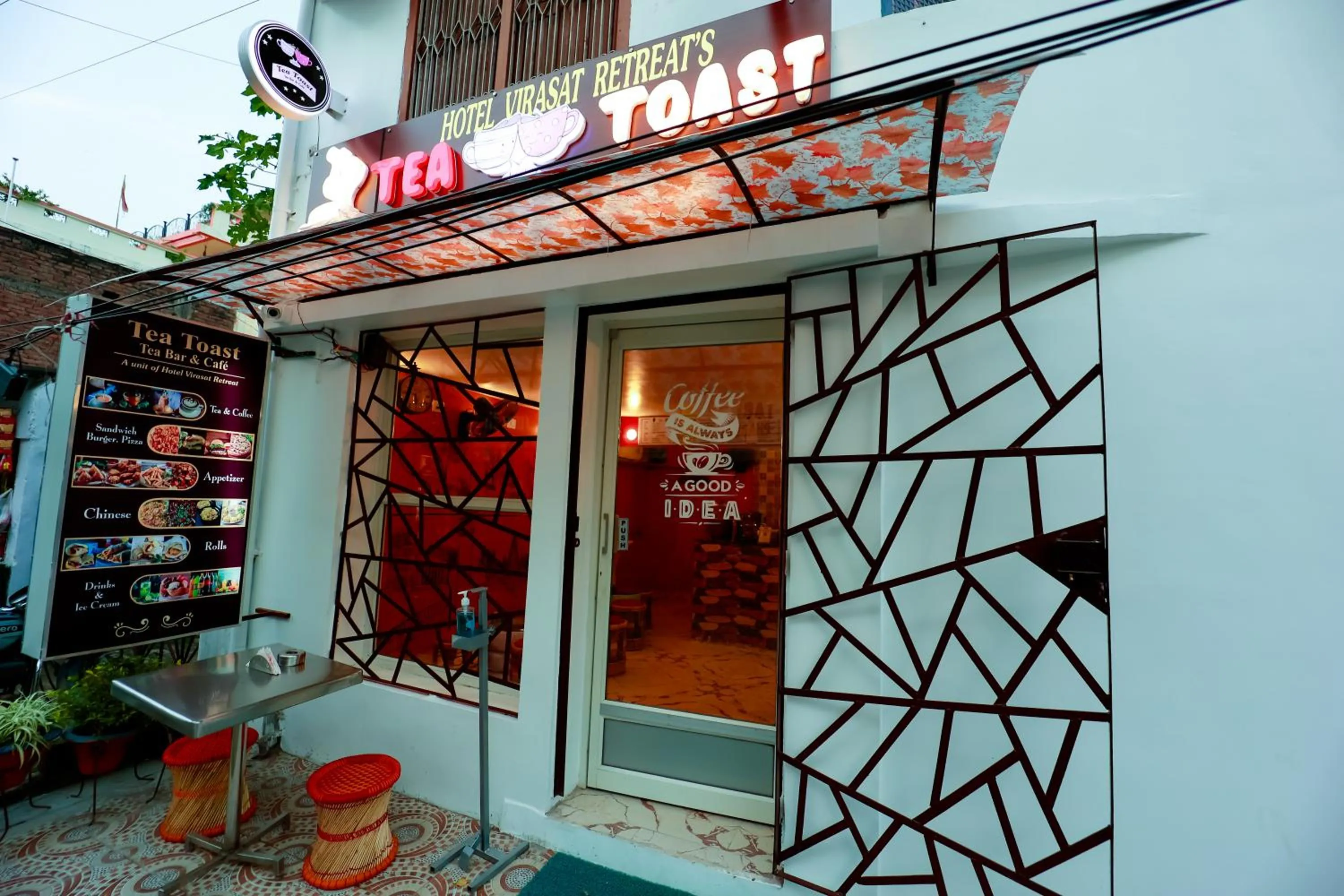 Restaurant/places to eat in Hotel Virasat Retreat