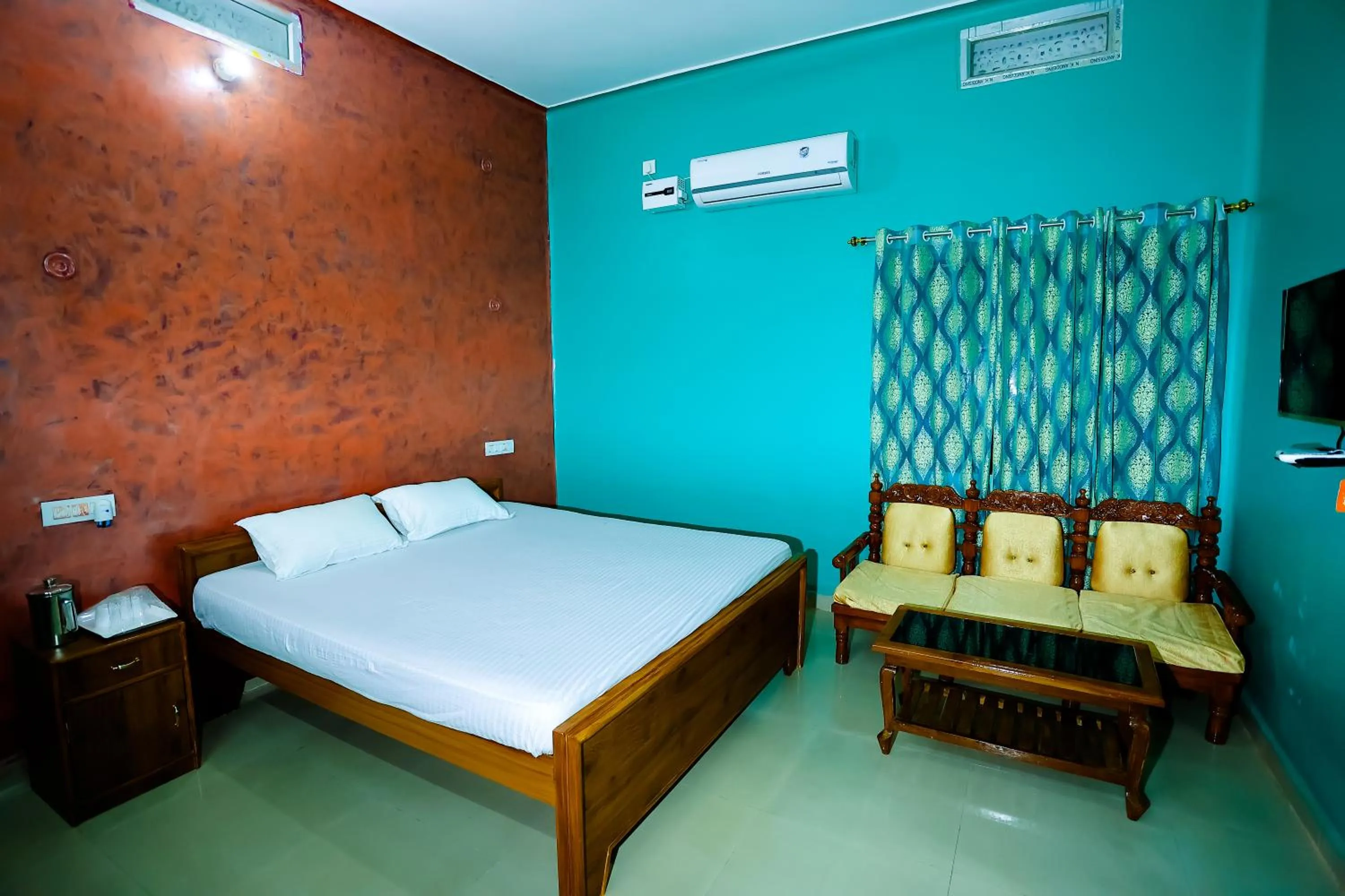 Photo of the whole room, Bed in Hotel Virasat Retreat