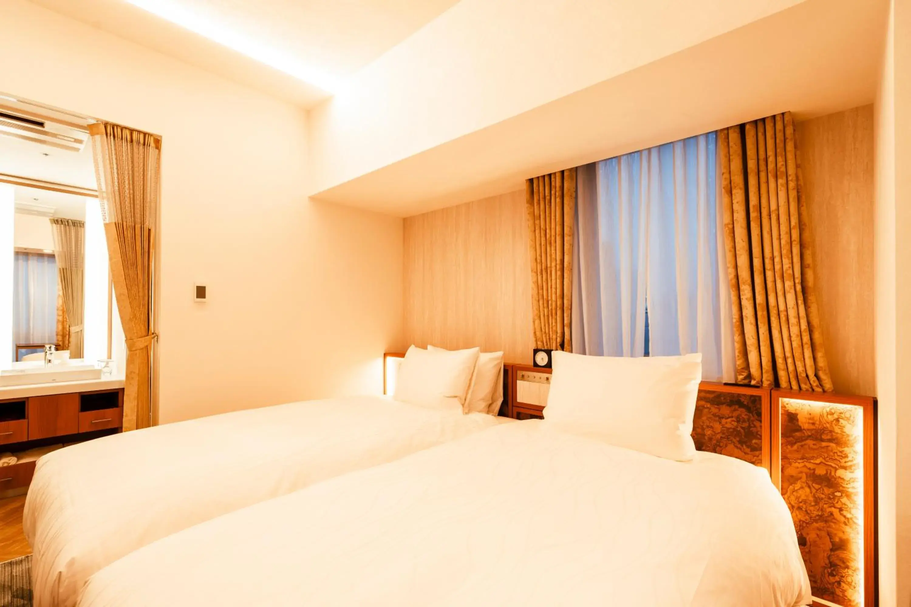 Bed in Keisei Richmond Hotel Tokyo Oshiage Bed in Keisei Richmond Hotel Tokyo Oshiage