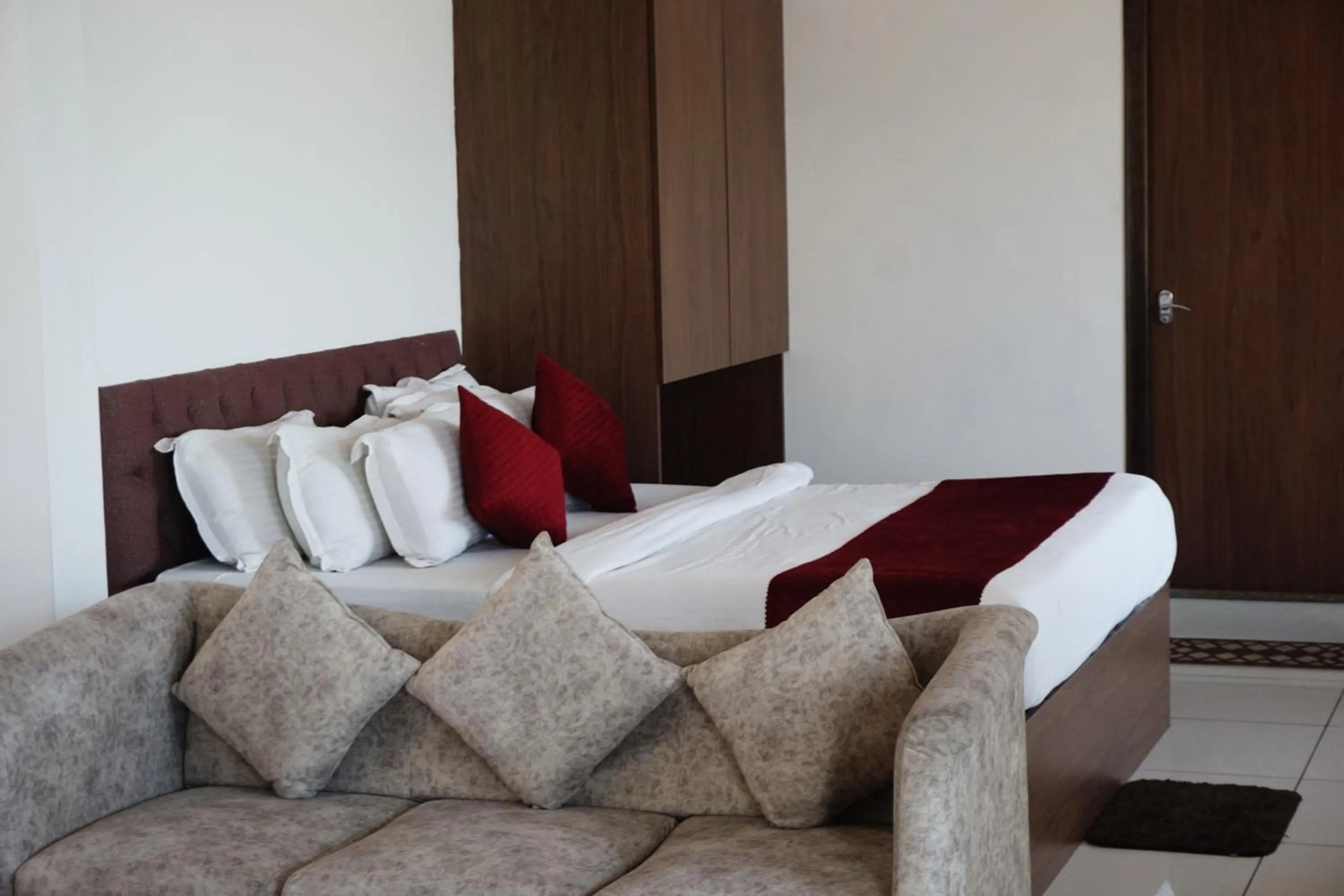 Bedroom, Bed in Vistar Resort & Hotels