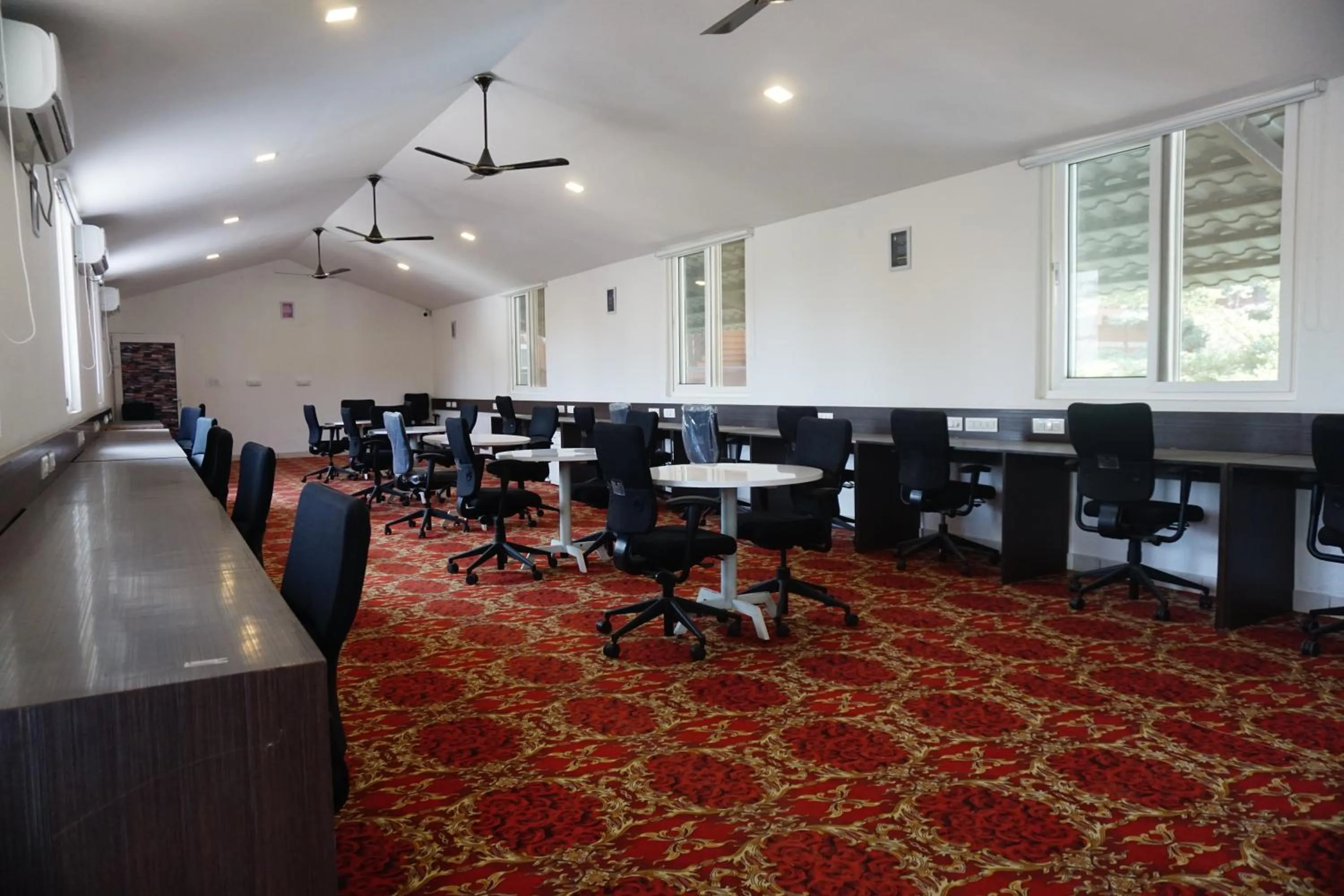 Meeting/conference room in Vistar Resort & Hotels