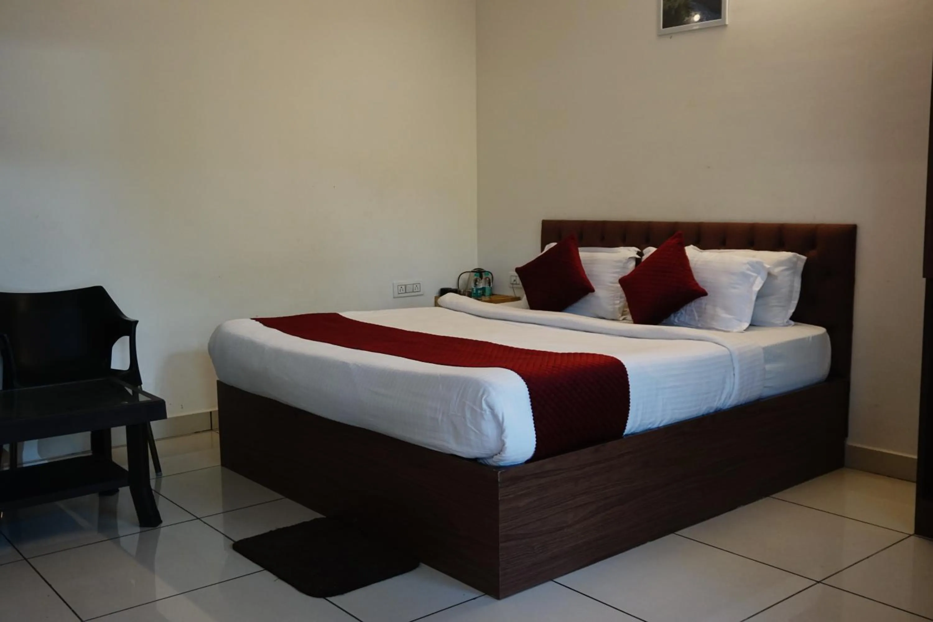 Bedroom, Bed in Vistar Resort & Hotels