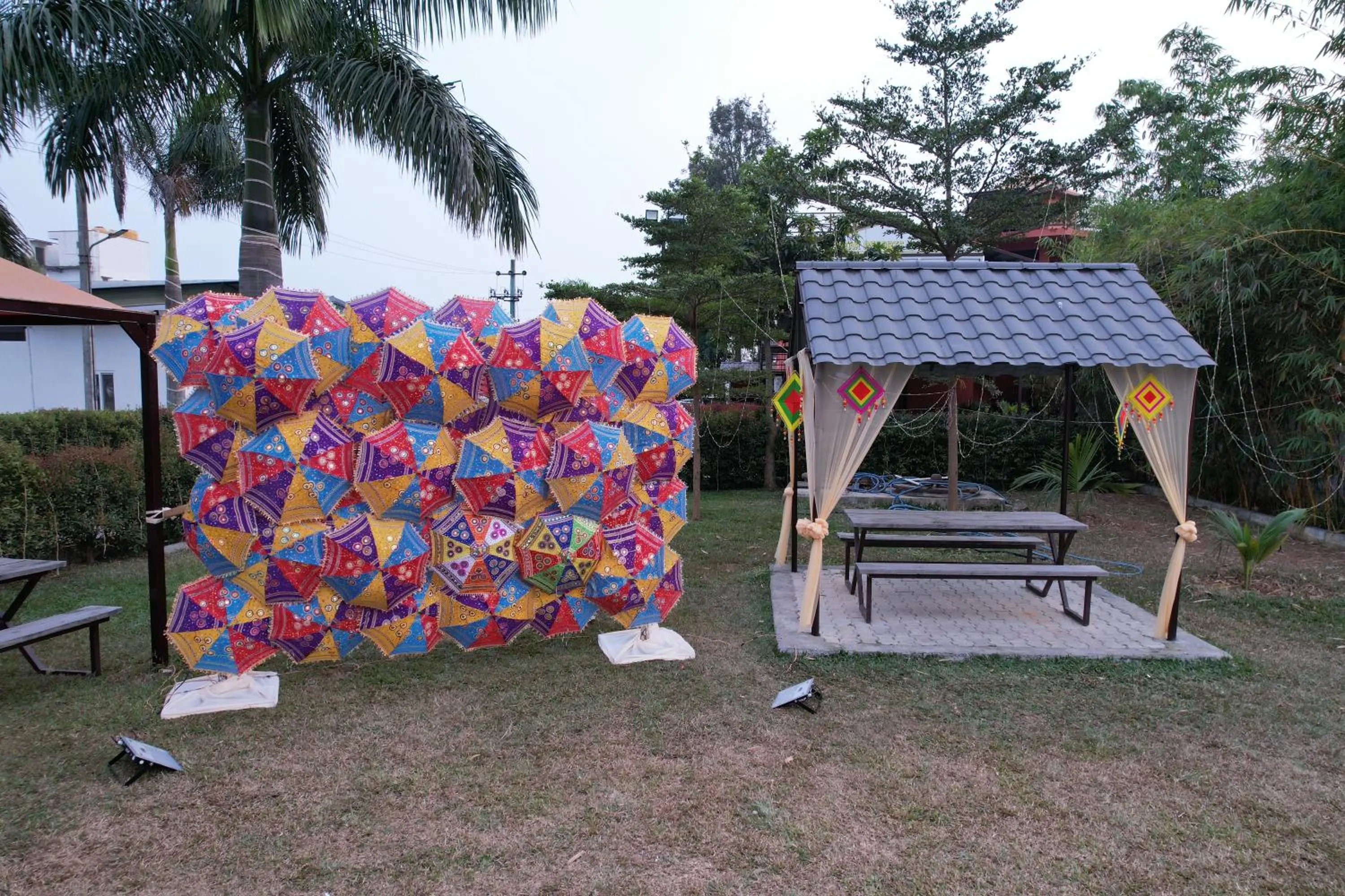 Communal lounge/ TV room in Vistar Resort & Hotels