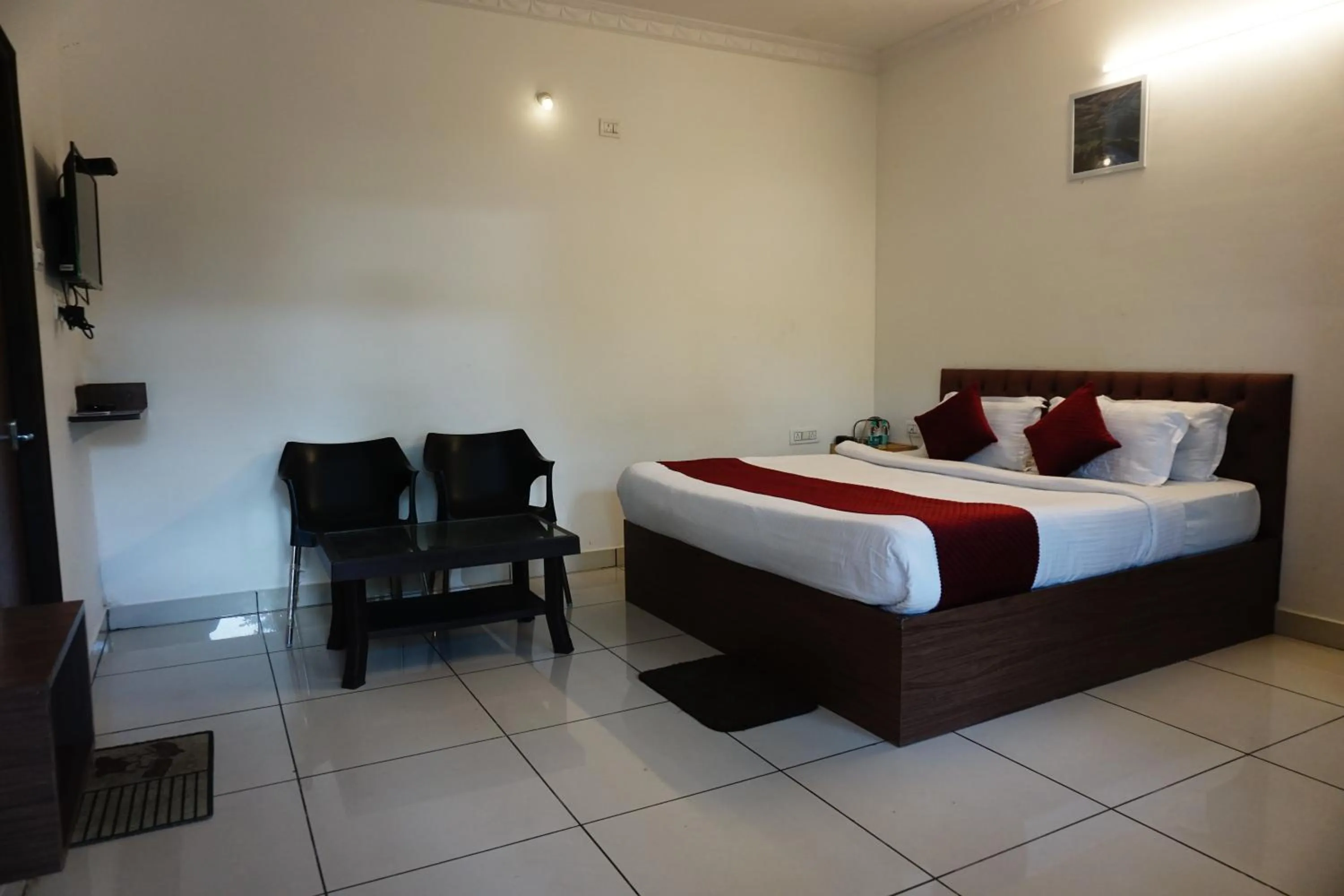 Bedroom, Bed in Vistar Resort & Hotels