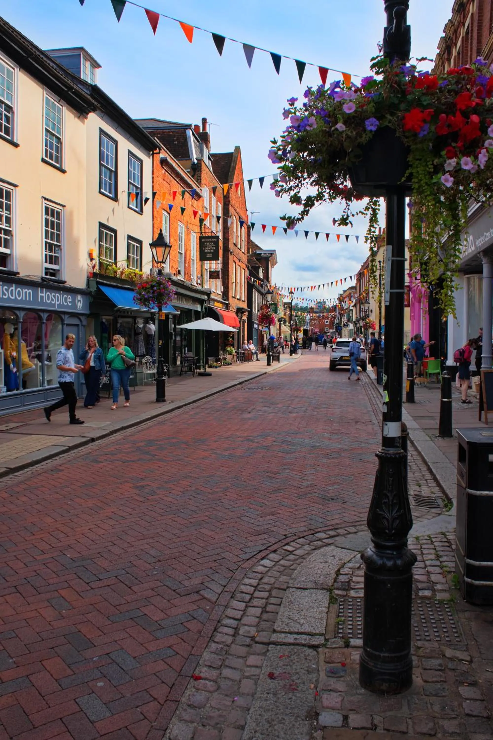 Neighbourhood in Trivelles Rochester Hotel