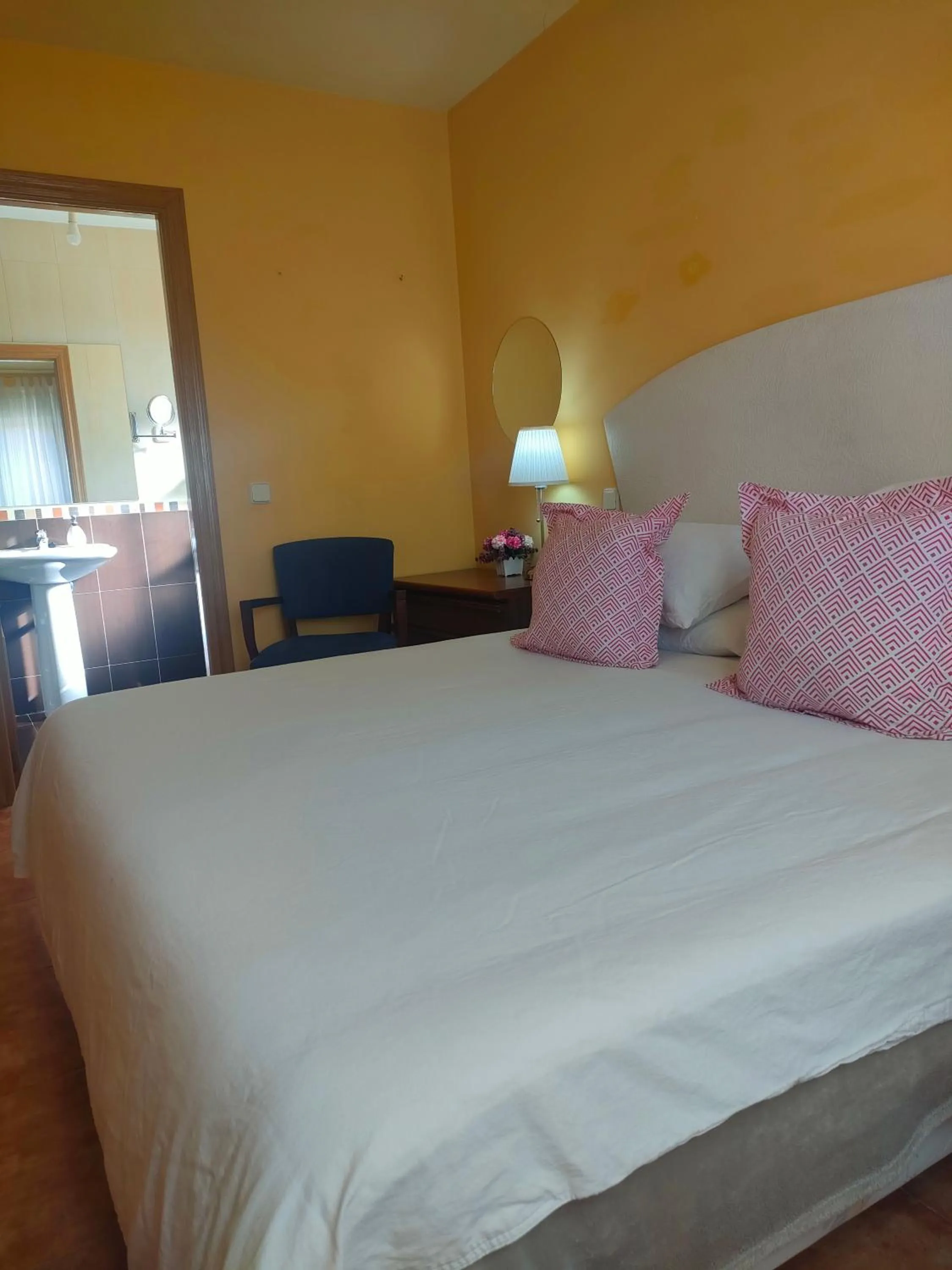 Photo of the whole room in Hermosa Habitación amplia, fresca y tranquila.