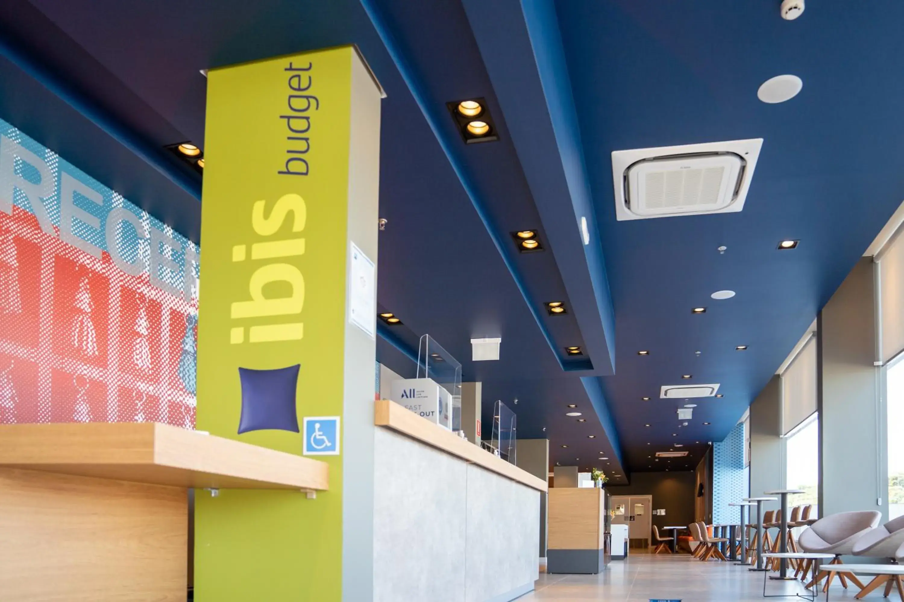 Lobby or reception in Ibis Budget Farroupilha Lobby or reception in Ibis Budget Farroupilha