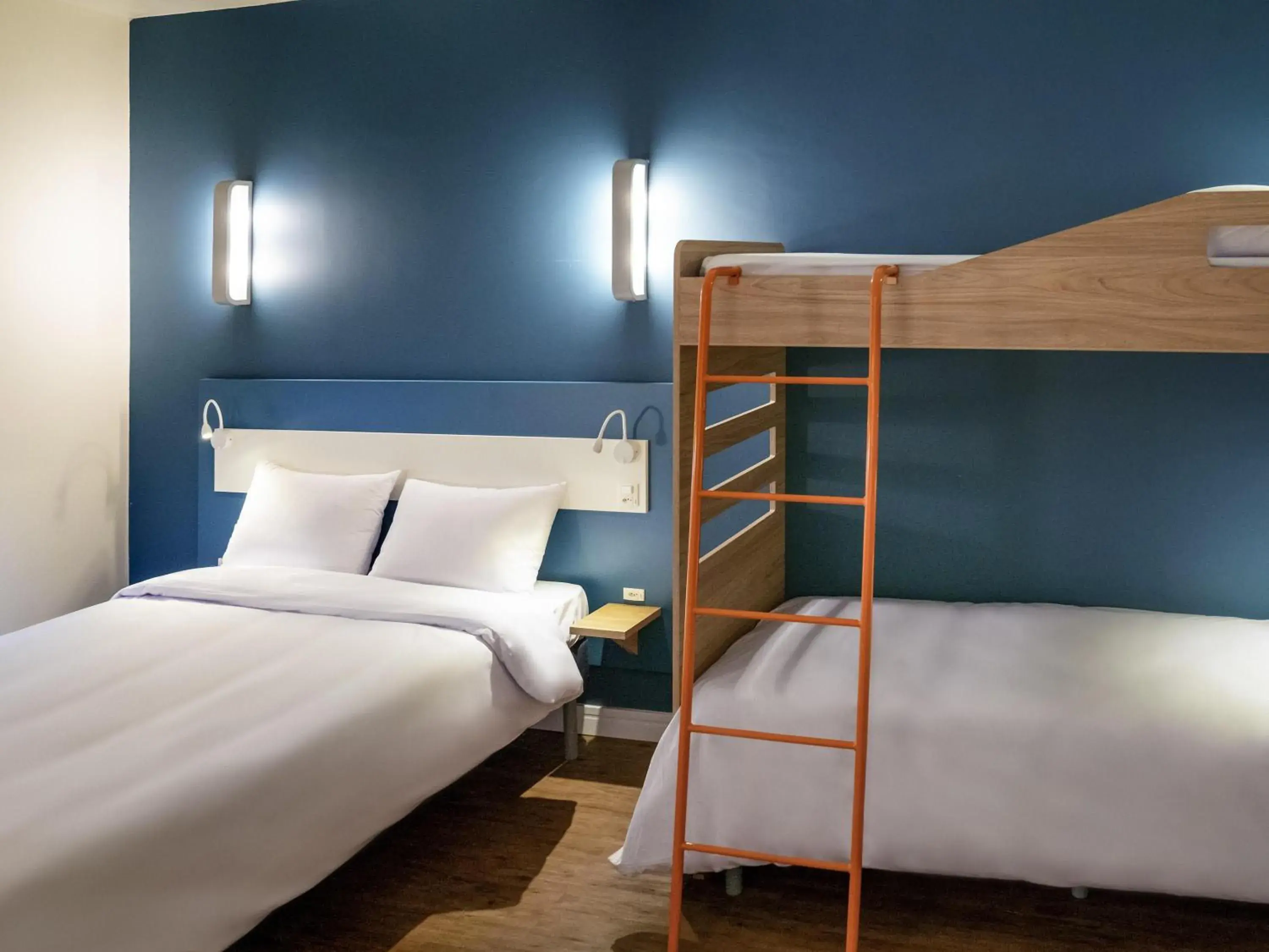 Bedroom, Bed in Ibis Budget Farroupilha Bedroom, Bed in Ibis Budget Farroupilha