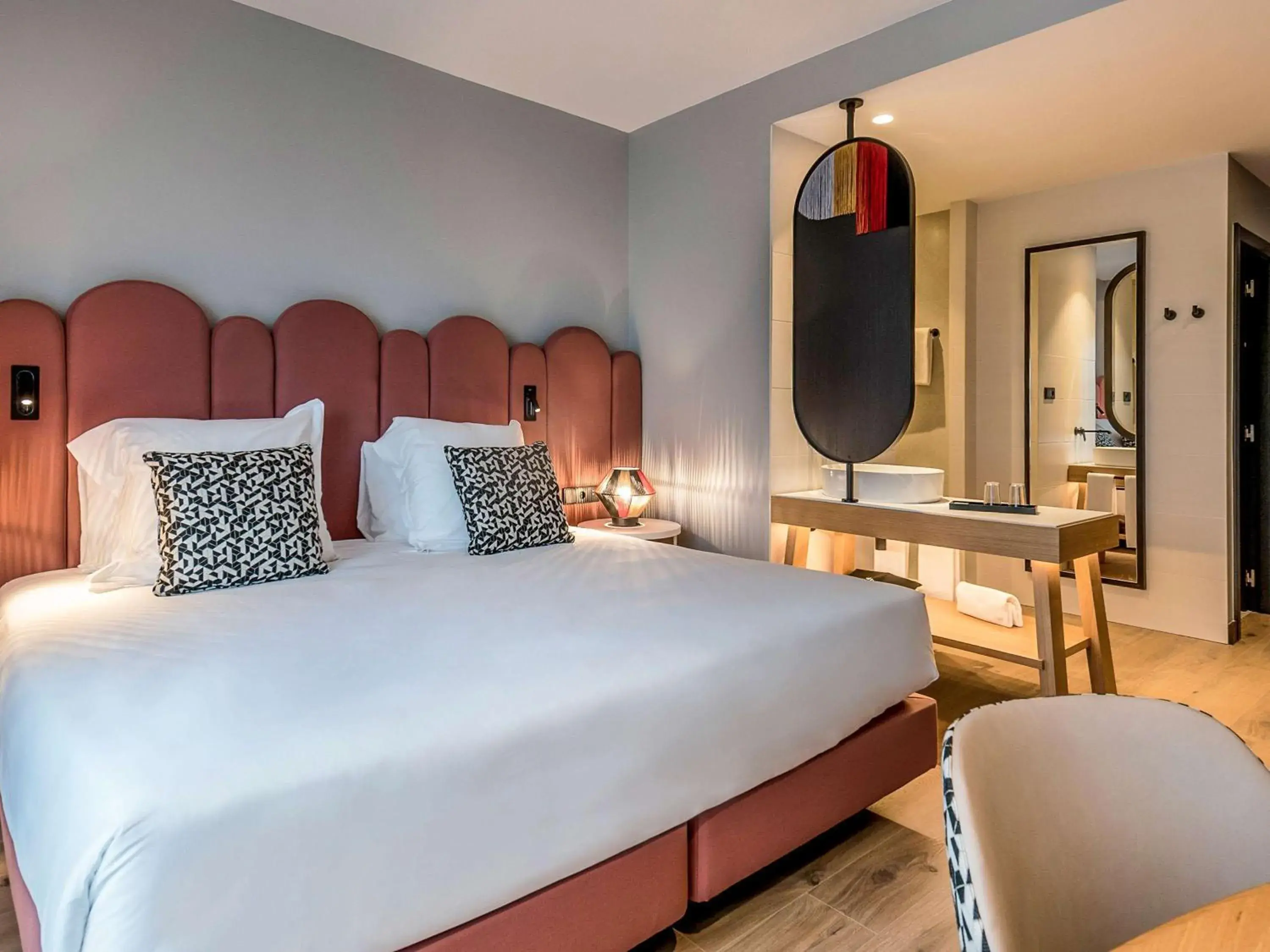 Property building, Bed in Mercure Lugo Centro Property building, Bed in Mercure Lugo Centro