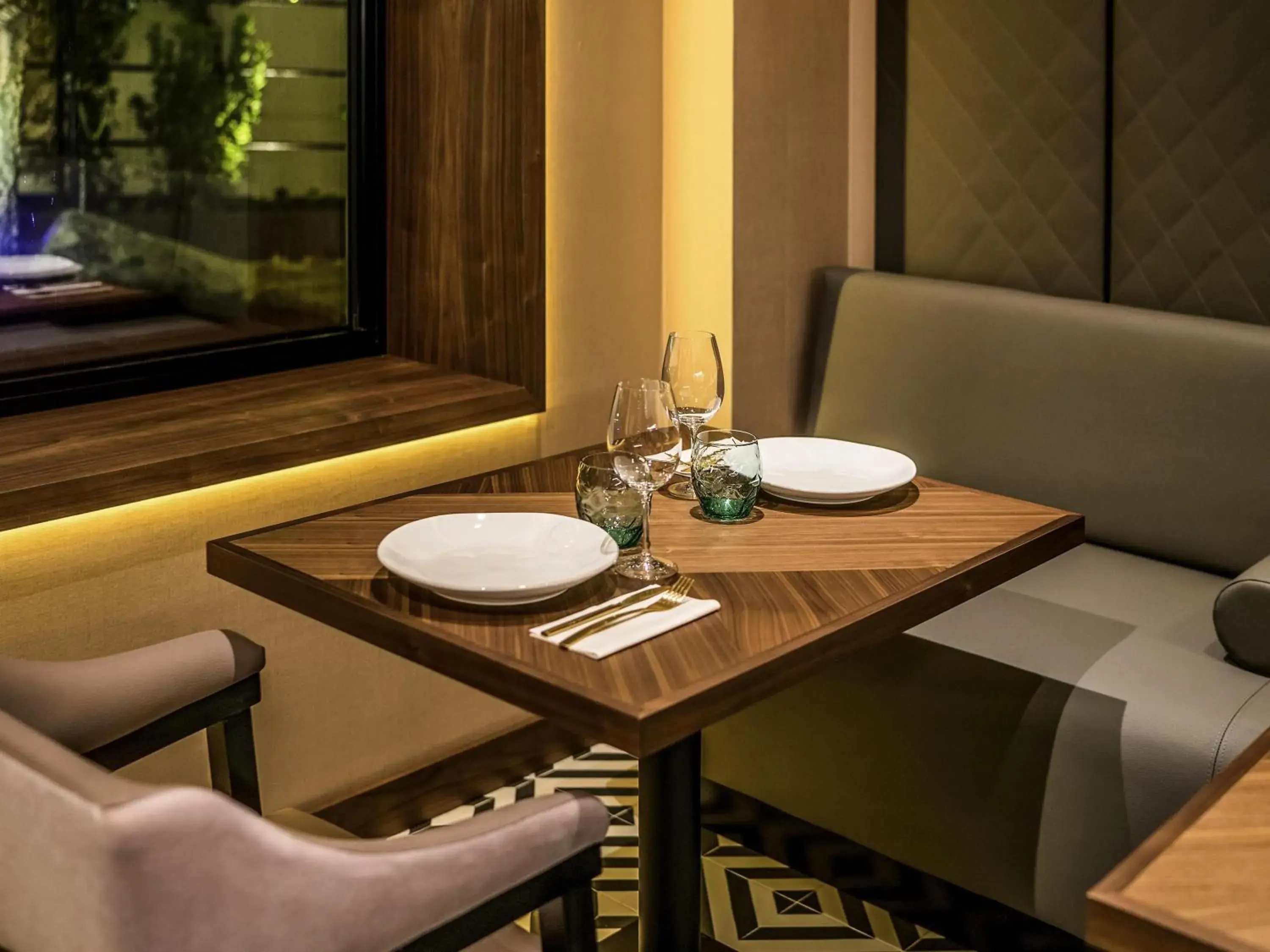 Lounge or bar in Mercure Lugo Centro Lounge or bar in Mercure Lugo Centro