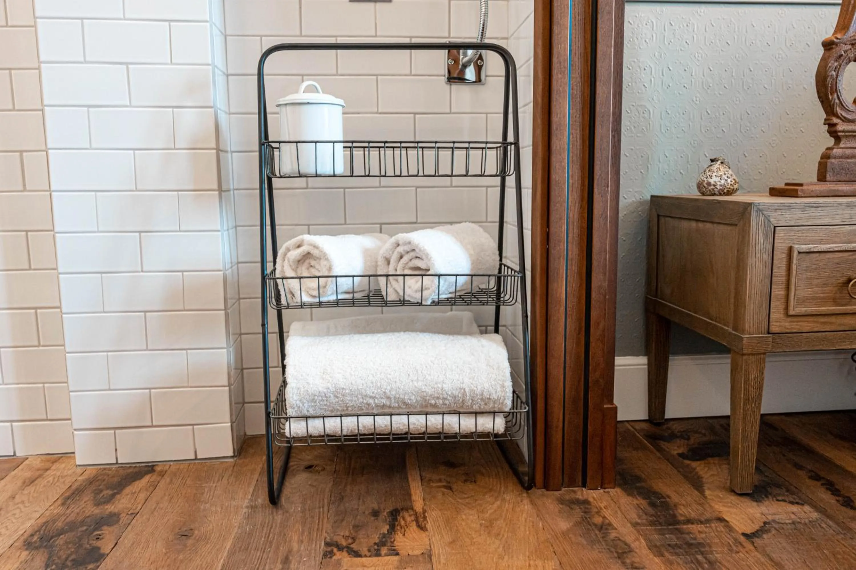 Bathroom, Bed in Boutique Hotel SOCLO