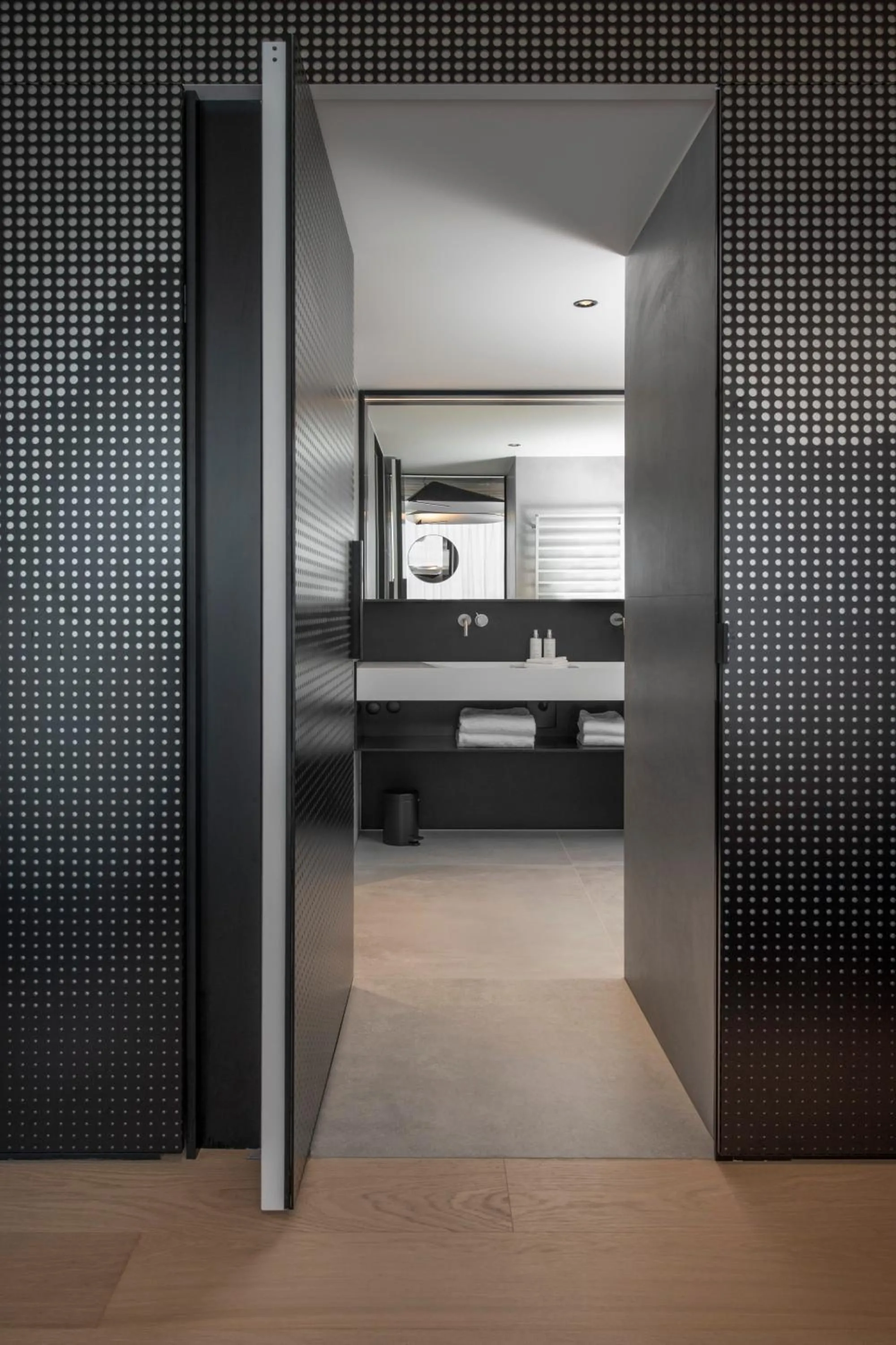 Bathroom in Hôtel des Horlogers