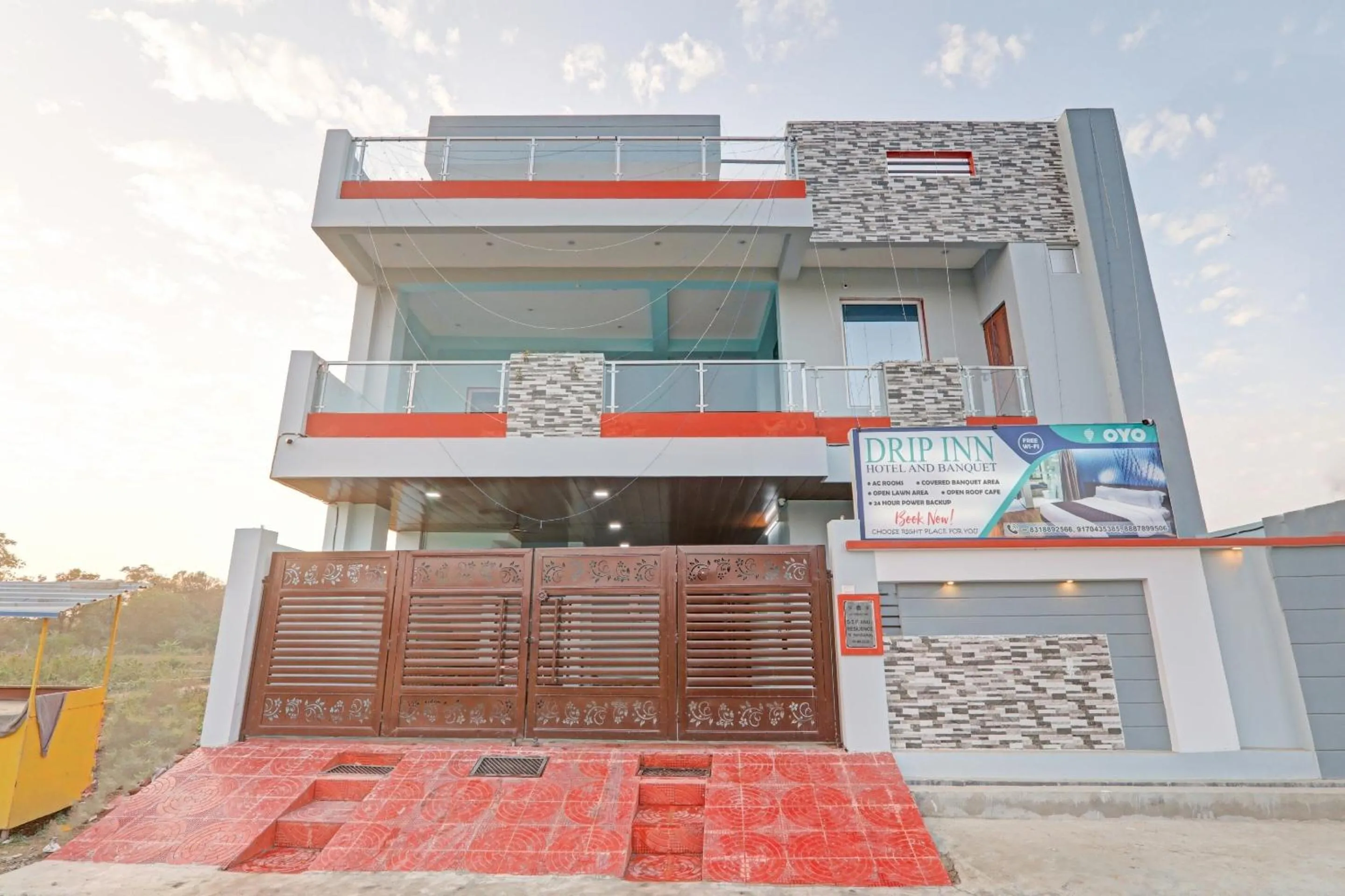 Facade/entrance in Hotel O Drip Inn